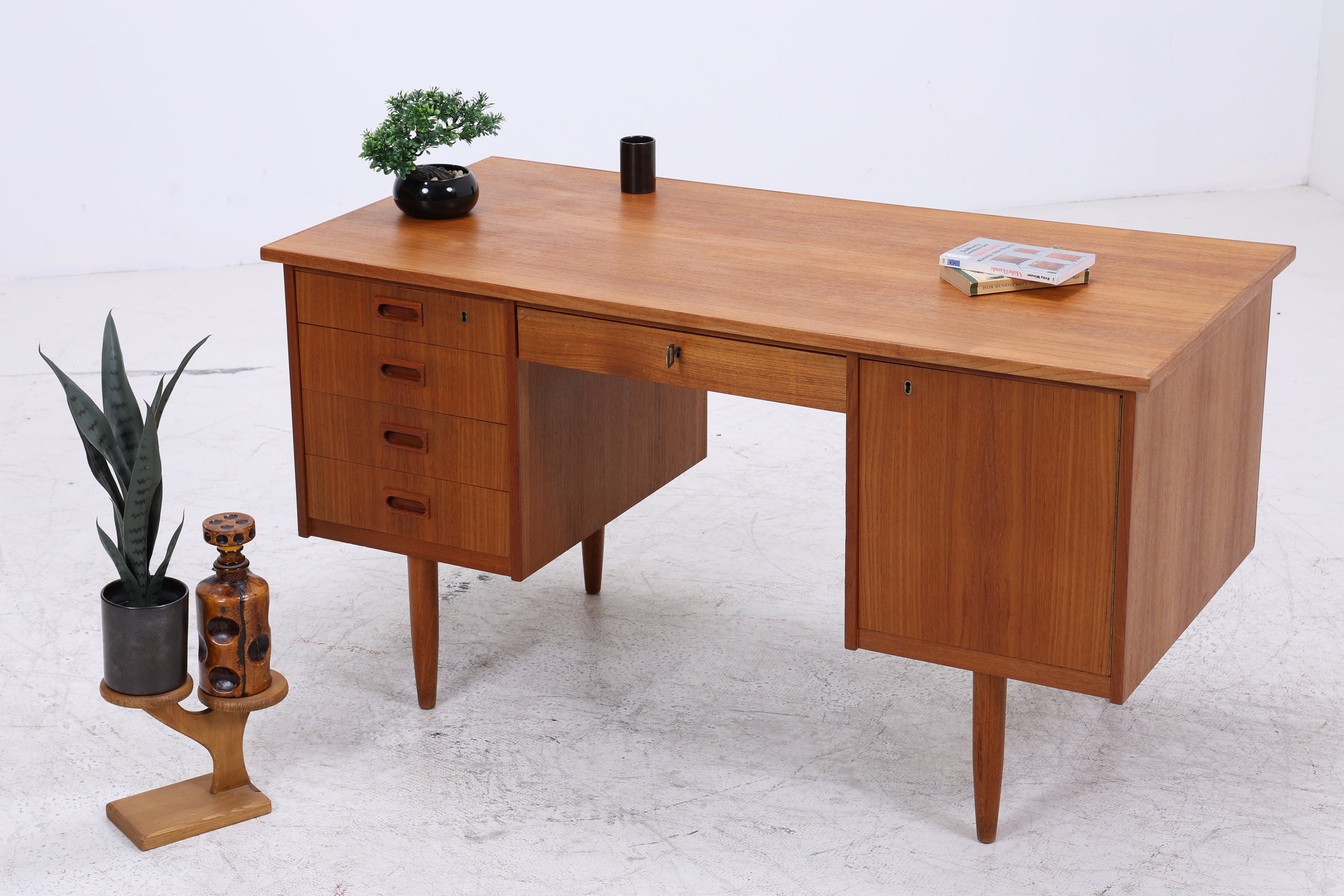 Vintage Teak Schreibtisch | Mid Century Arbeitstisch | Danish Design