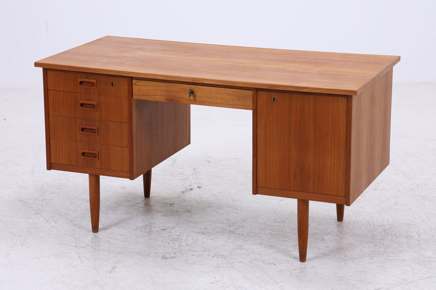 Vintage Teak Schreibtisch | Mid Century Arbeitstisch | Danish Design