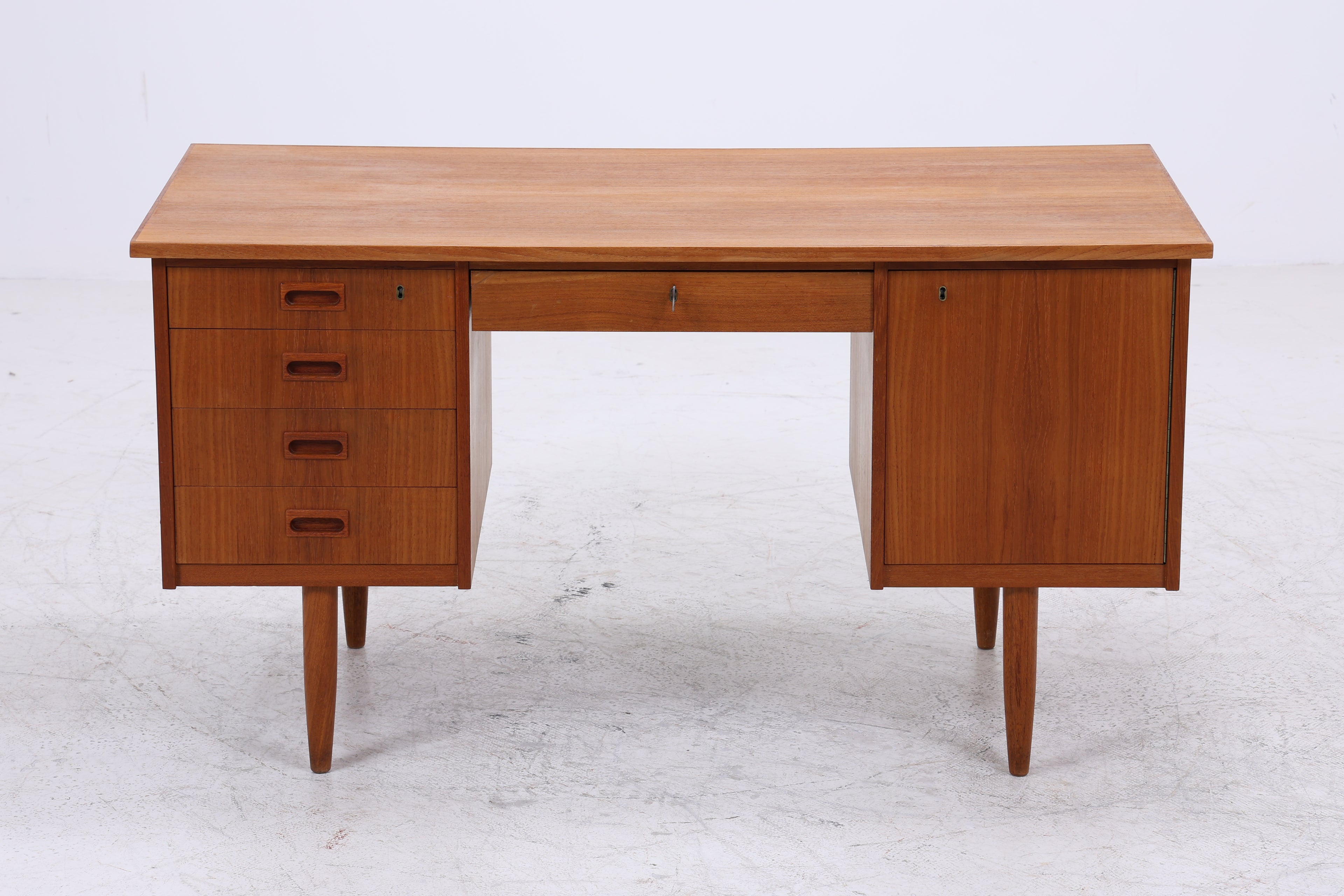 Vintage Teak Schreibtisch | Mid Century Arbeitstisch | Danish Design
