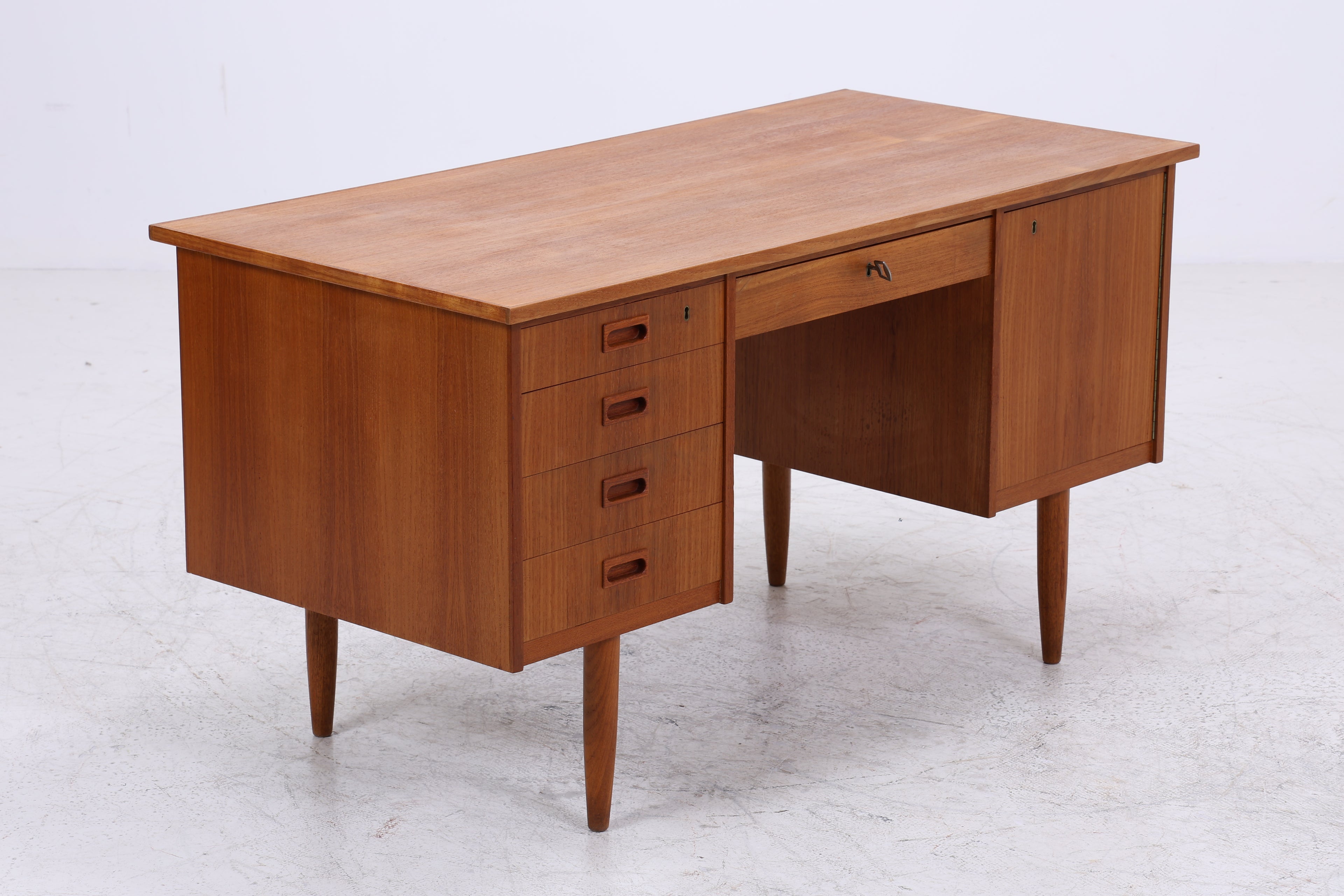 Vintage Teak Schreibtisch | Mid Century Arbeitstisch | Danish Design