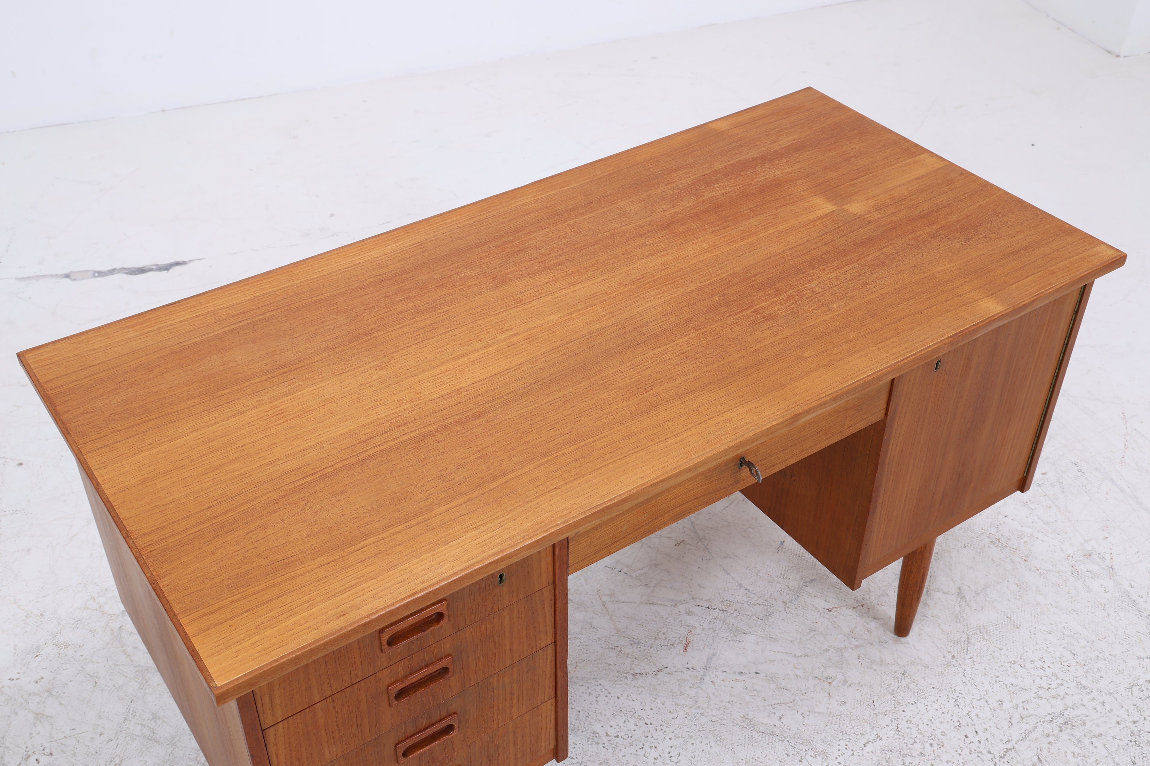 Vintage Teak Schreibtisch | Mid Century Arbeitstisch | Danish Design
