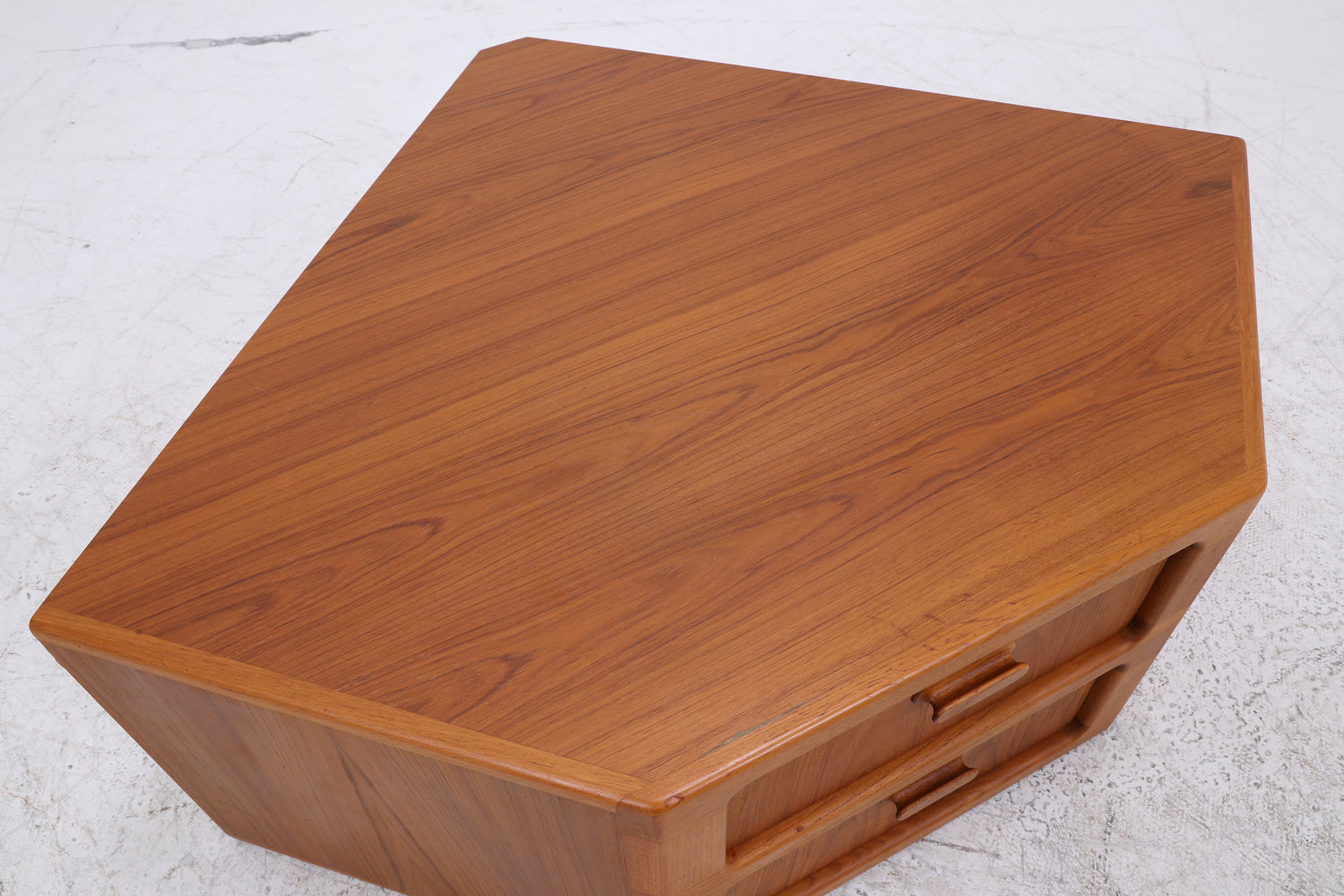 Vintage Dyrlund Teak Eckkommode | Danish Design | Mid Century Kommode