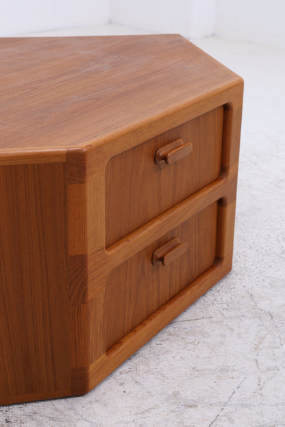 Vintage Dyrlund Teak Eckkommode | Danish Design | Mid Century Kommode