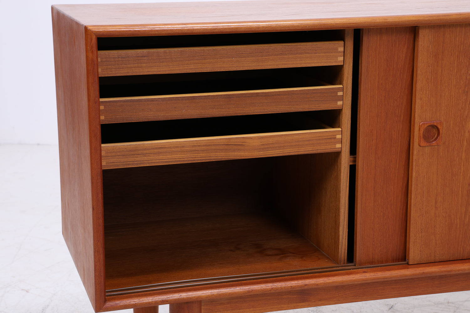 Vintage Teak Sideboard | Danish Design | Mid Century Anrichte