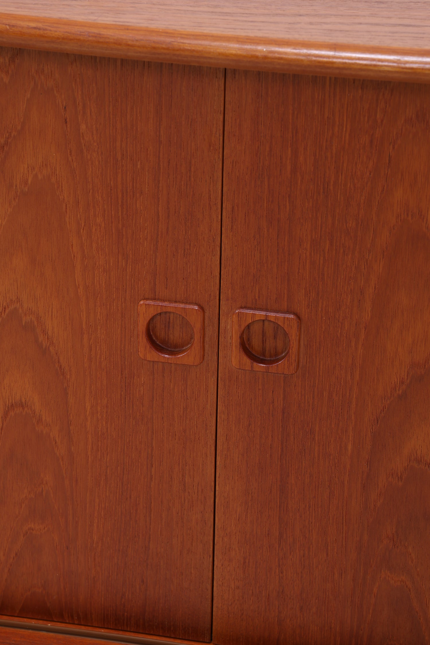 Vintage Teak Sideboard | Danish Design | Mid Century Anrichte