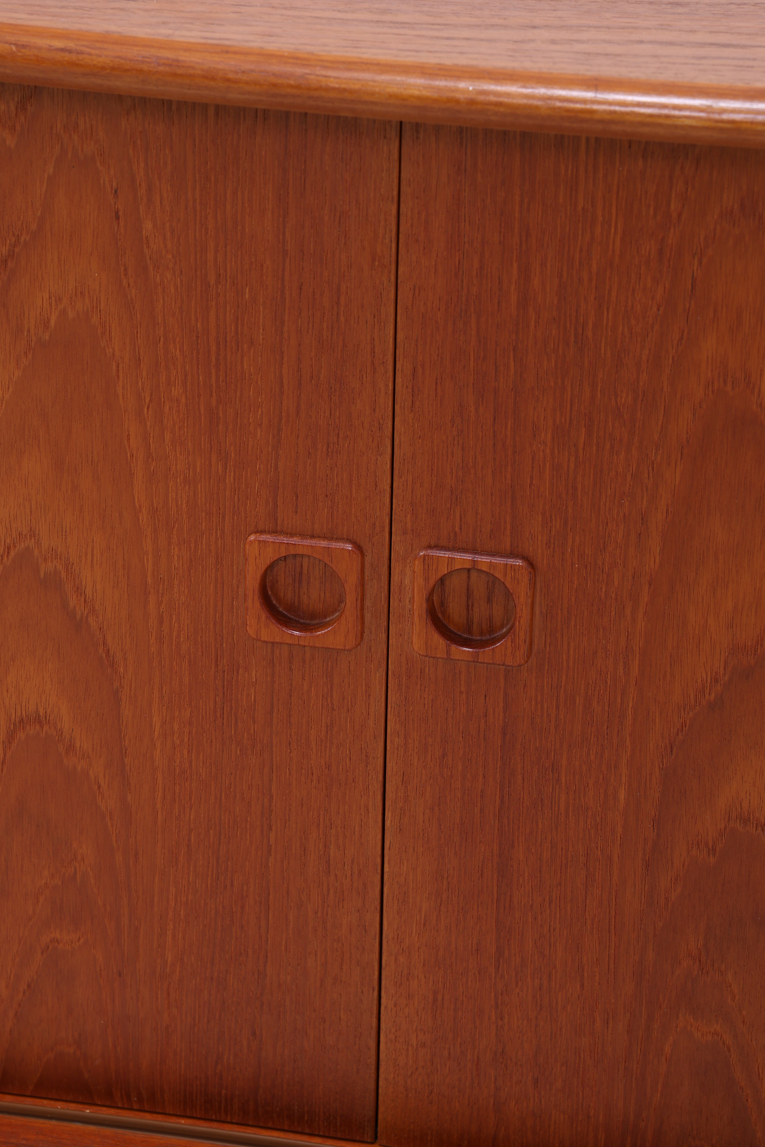 Vintage Teak Sideboard | Danish Design | Mid Century Anrichte