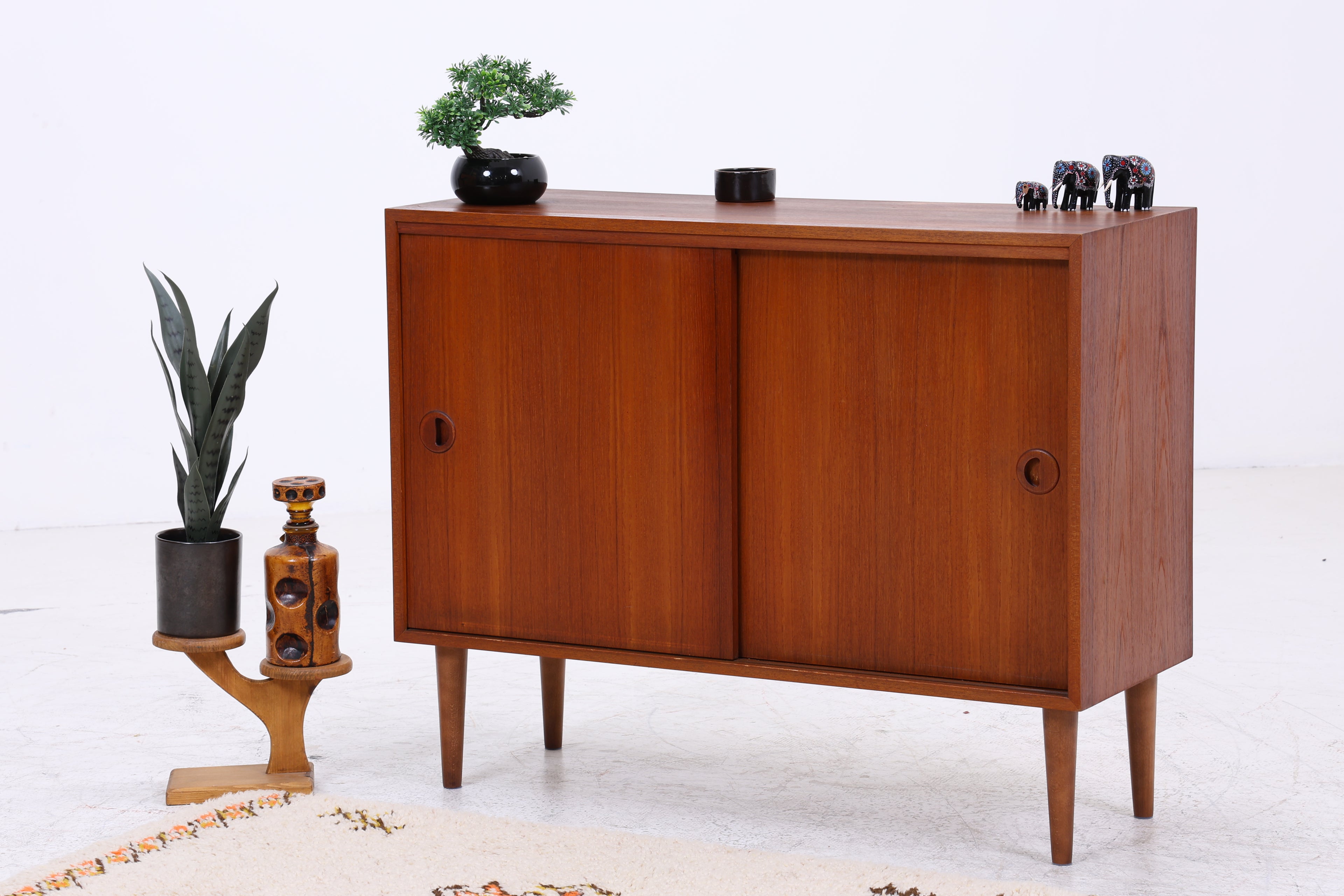Vintage Teak Kommode von Musterring  | Mid Century Schiebetürenschrank | Danish Design