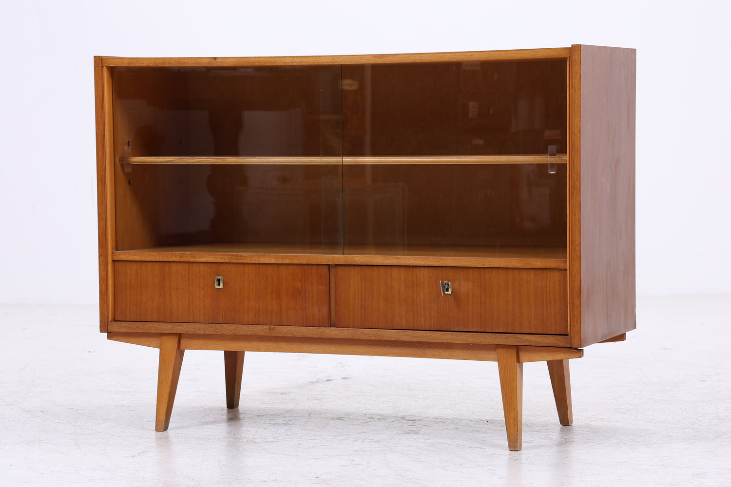 Vintage Kommode mit Glasschiebetüren | Mid Century Vitrine | 60er Jahre