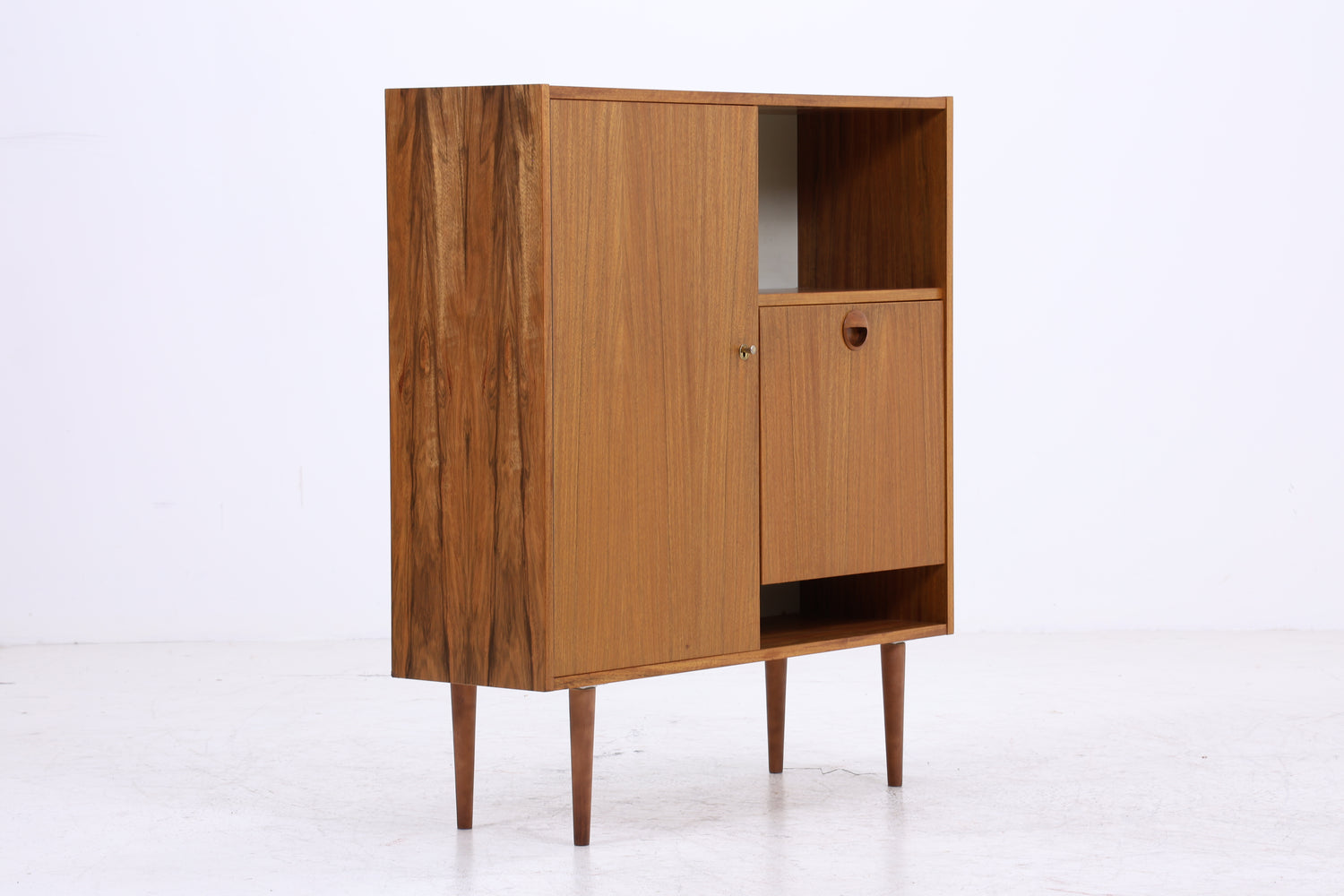 Vintage Nussbaum Barschrank von Hellerau | Mid Century Schrank | DDR Design