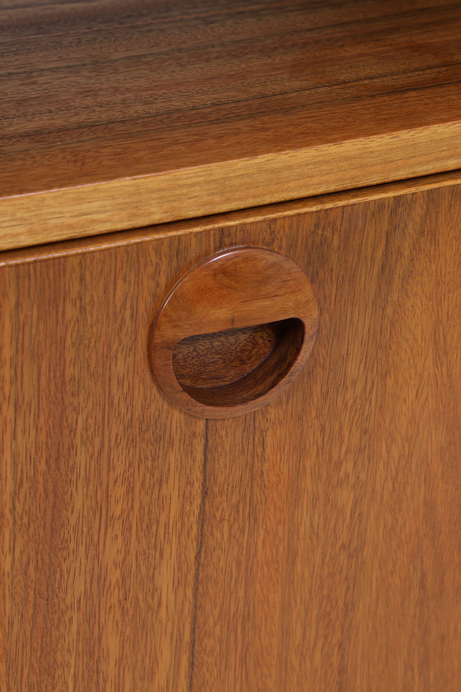 Vintage Nussbaum Barschrank von Hellerau | Mid Century Schrank | DDR Design