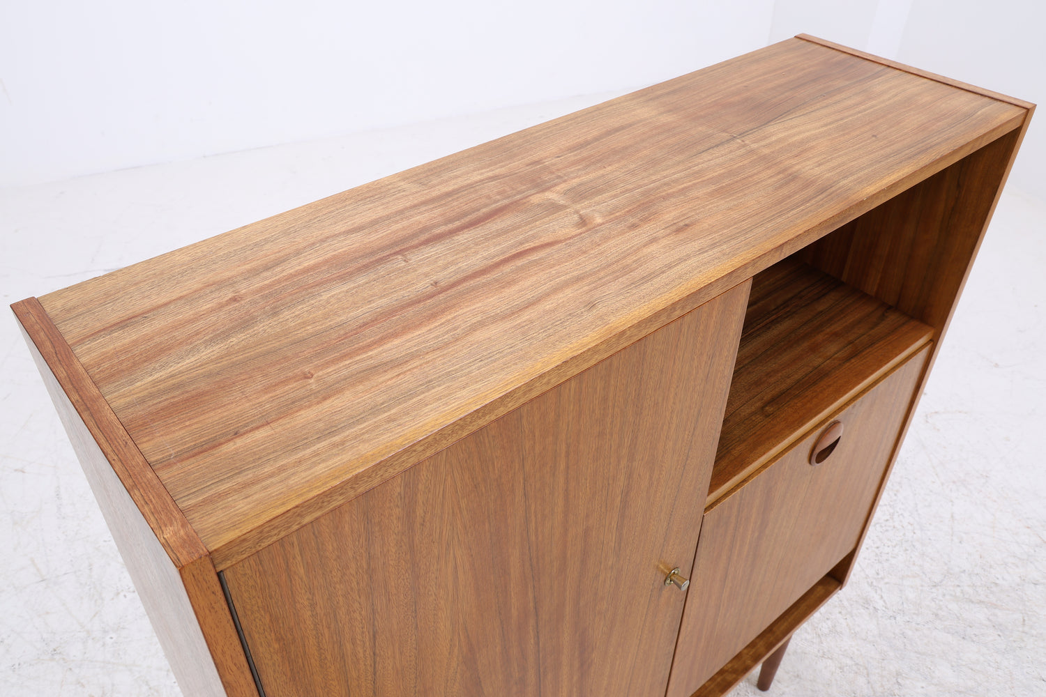 Vintage Nussbaum Barschrank von Hellerau | Mid Century Schrank | DDR Design