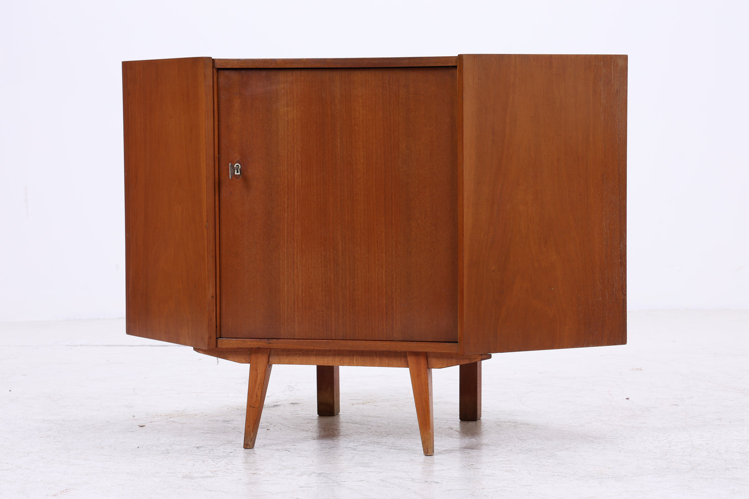 Vintage Eckkommode | Mid Century Eckschrank | 1960er Jahre