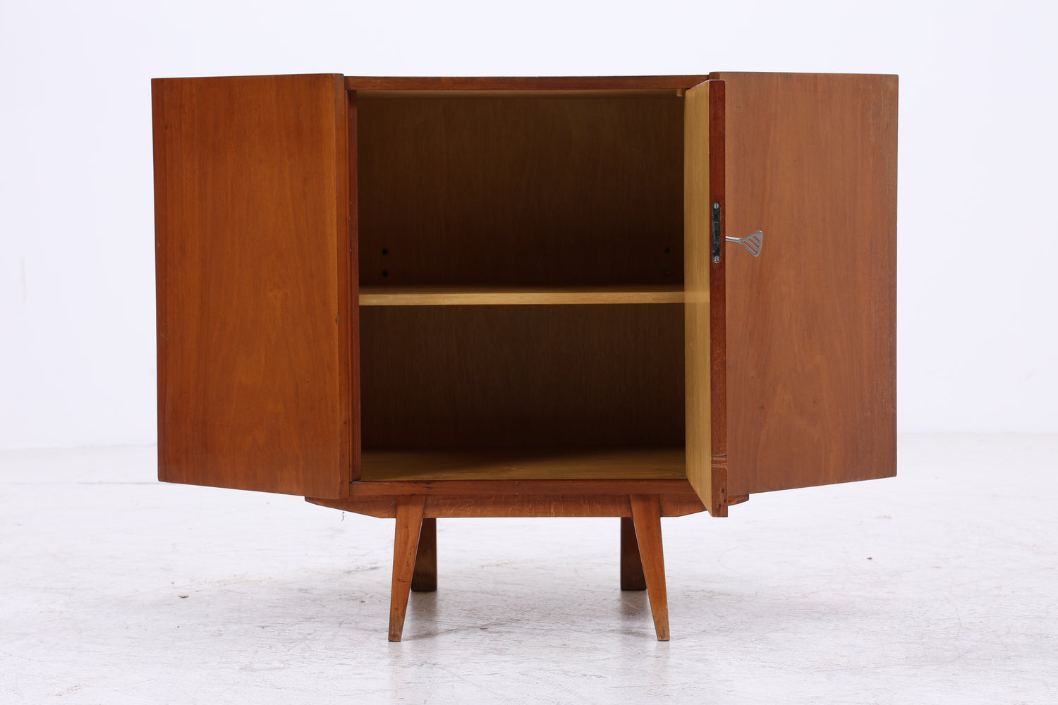 Vintage Eckkommode | Mid Century Eckschrank | 1960er Jahre