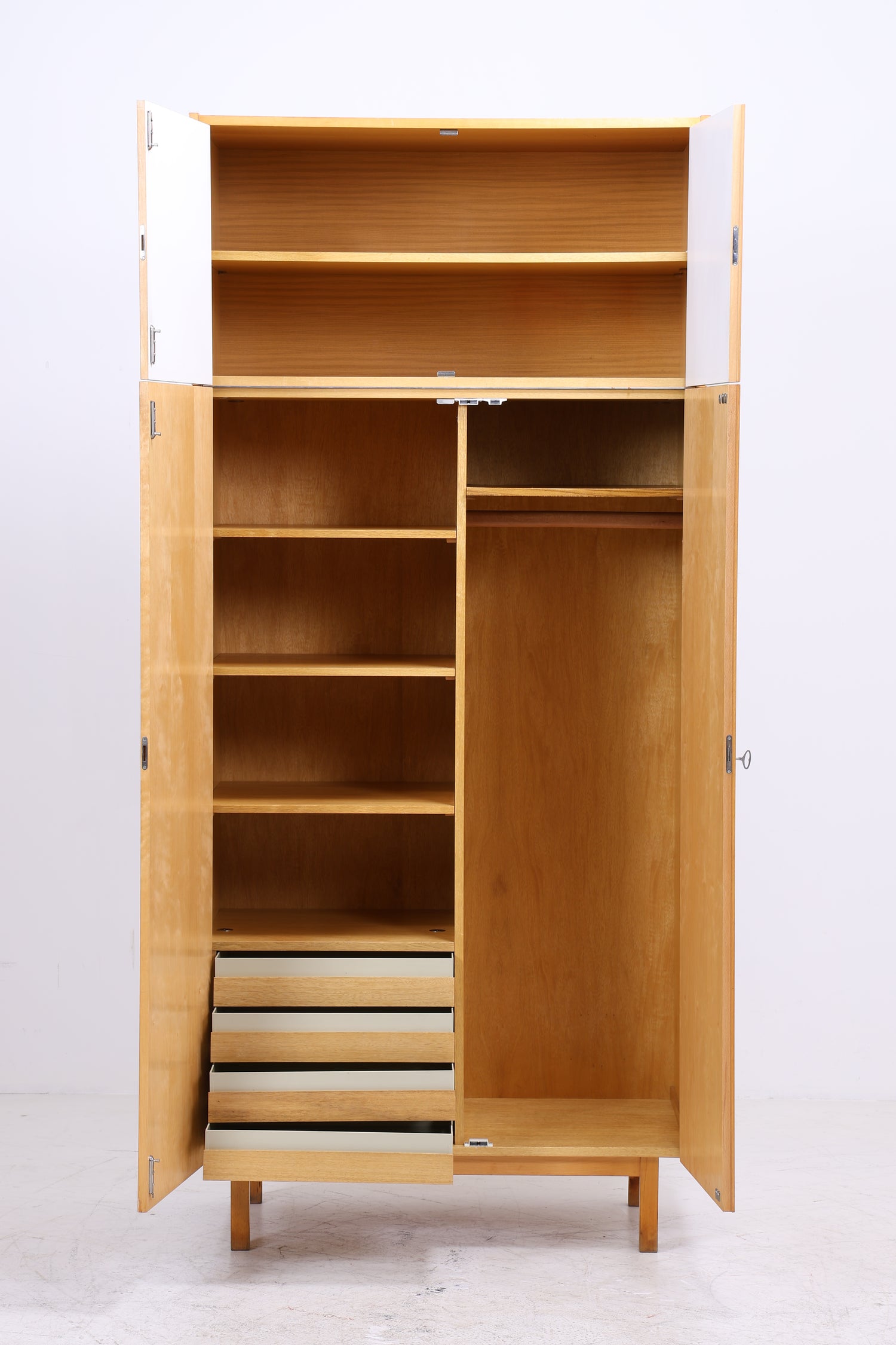 Vintage Hellerau Kleiderschrank | Birke | DDR Design Wäscheschrank | 1964