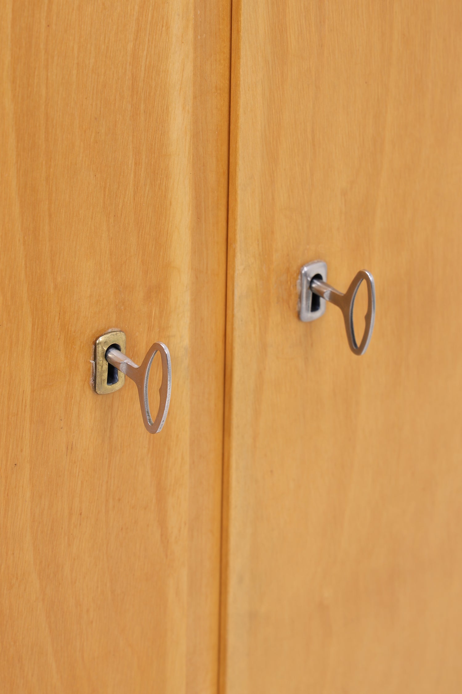 Vintage Hellerau Kleiderschrank | Birke | DDR Design Wäscheschrank | 1964