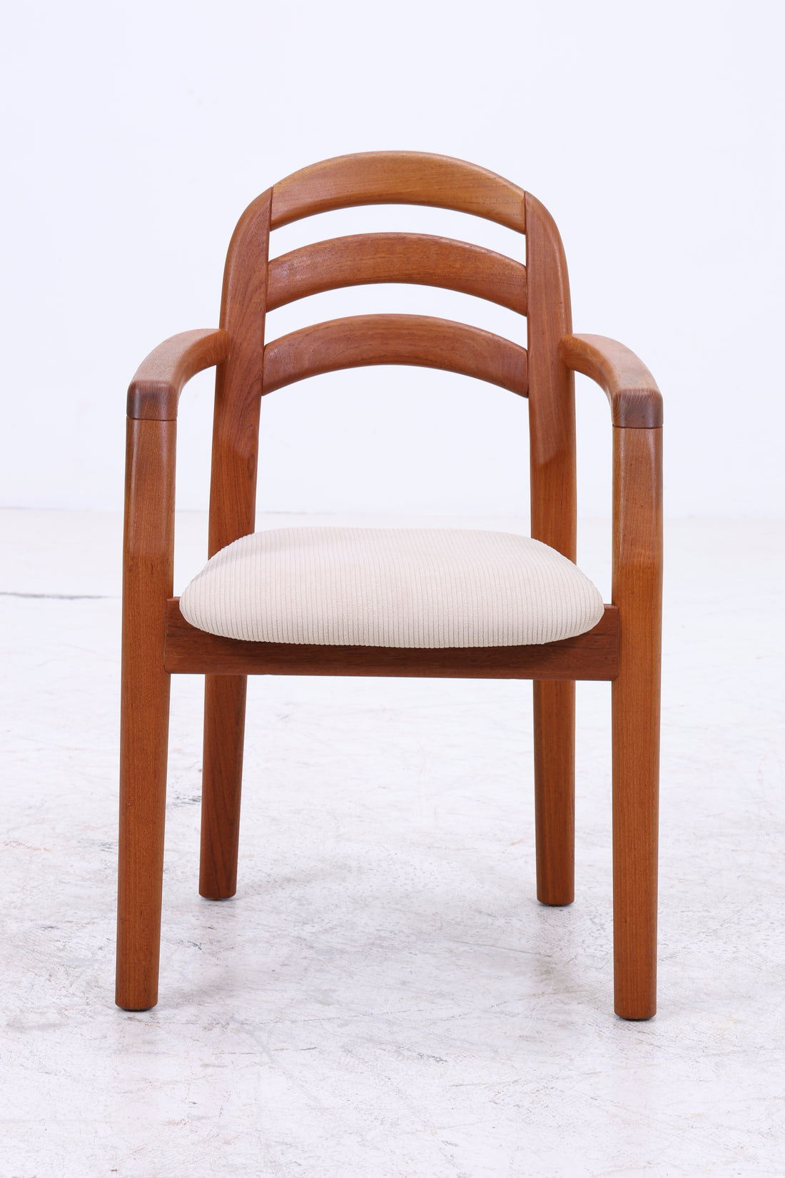Dyrlund 1591A Armlehnstuhl | Teak Stuhl | Danish Design
