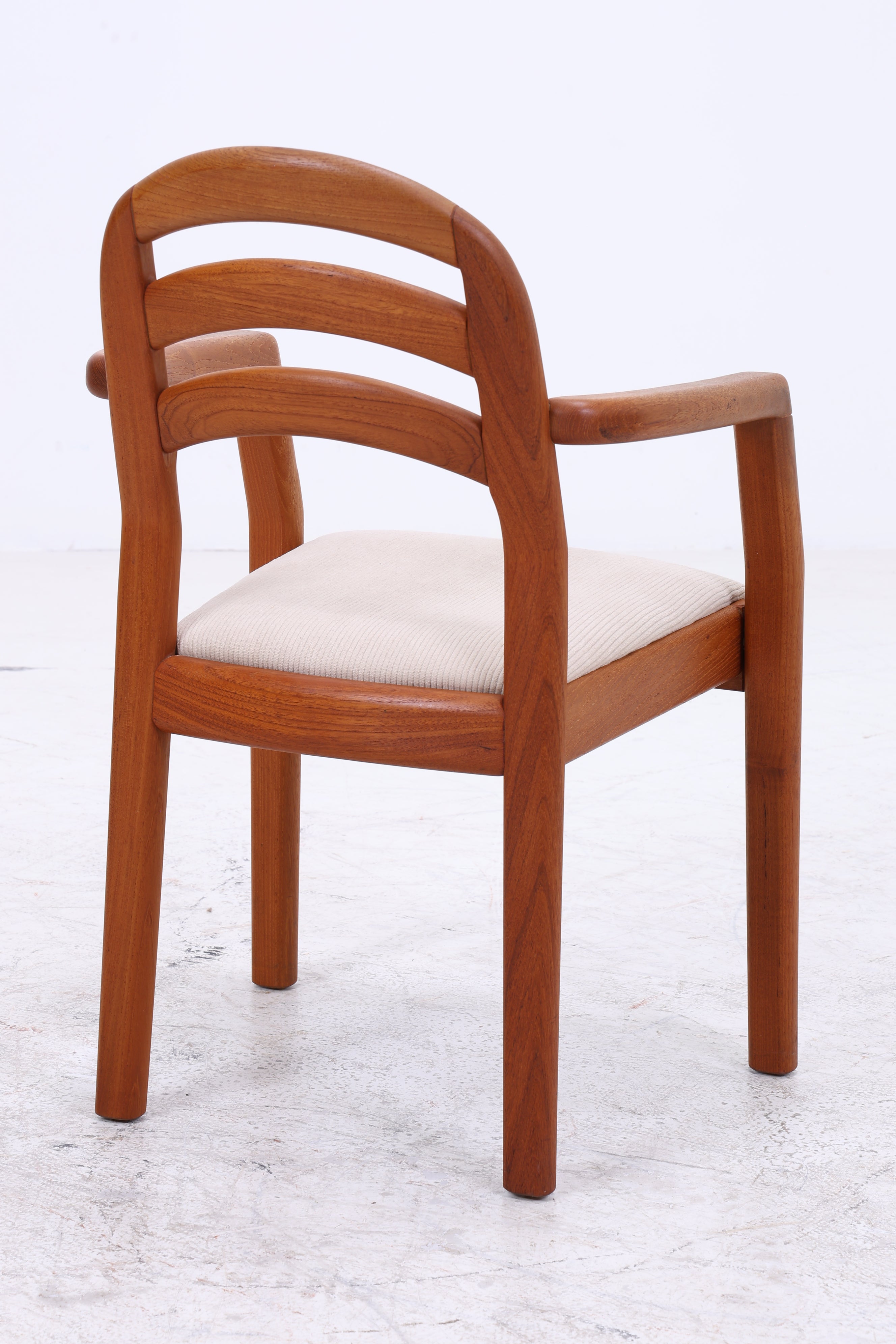 Dyrlund 1591A Armlehnstuhl | Teak Stuhl | Danish Design
