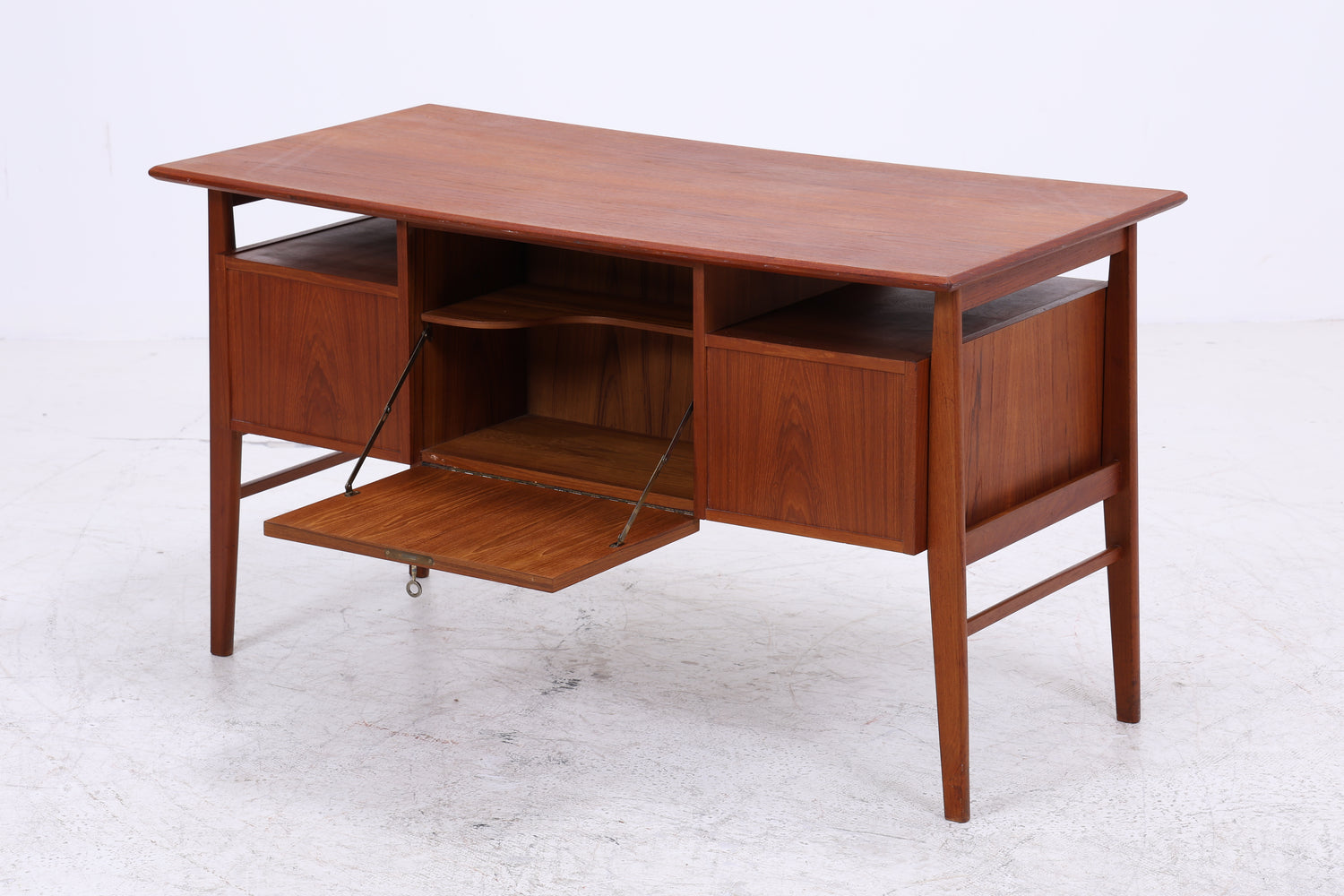 Vintage Teak Schreibtisch von Gunner Nielsen für Tibergaard | Mid Century Arbeitstisch | 60er Jahre
