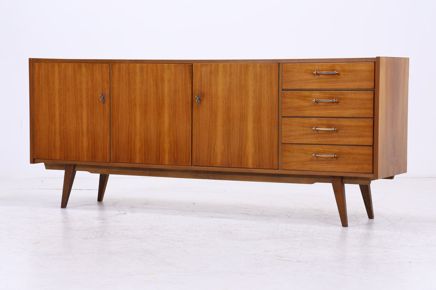 Vintage Nussbaum Sideboard | Mid Century Anrichte | 60er Jahre