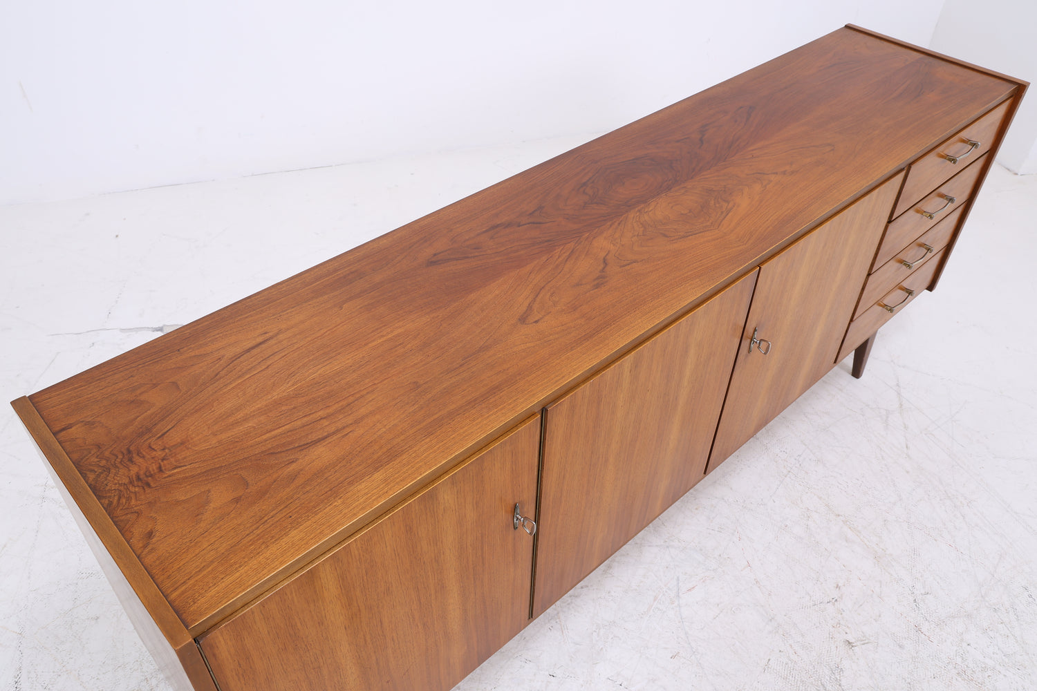 Vintage Nussbaum Sideboard | Mid Century Anrichte | 60er Jahre