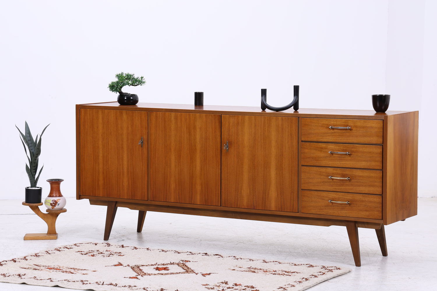 Vintage Nussbaum Sideboard | Mid Century Anrichte | 60er Jahre