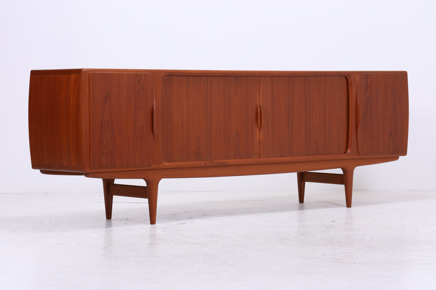 Johannes Andersen Modell 19 | Teak Sideboard | Danish Design