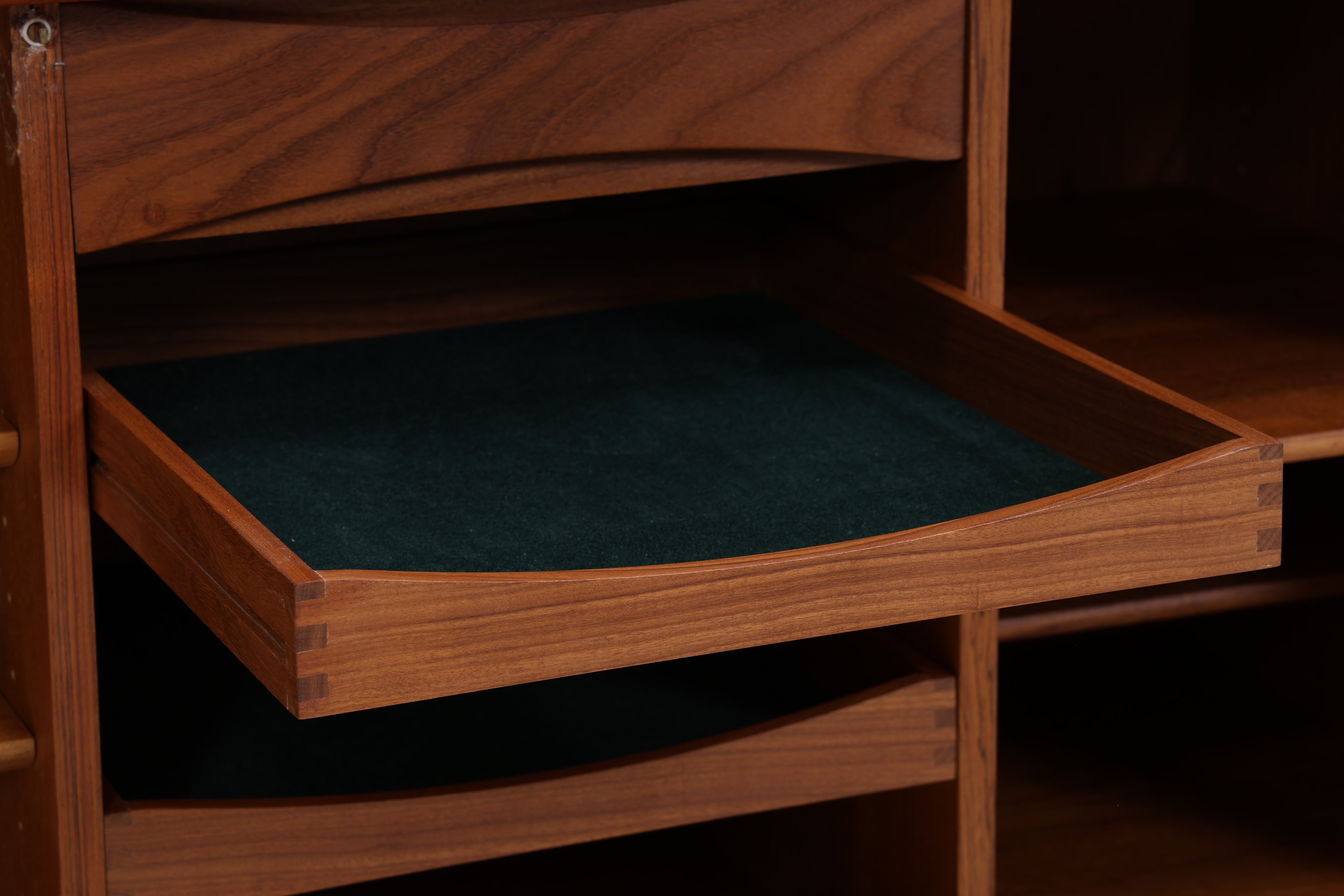 Johannes Andersen Modell 19 | Teak Sideboard | Danish Design