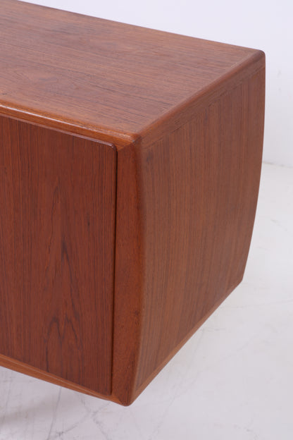 Johannes Andersen Modell 19 | Teak Sideboard | Danish Design