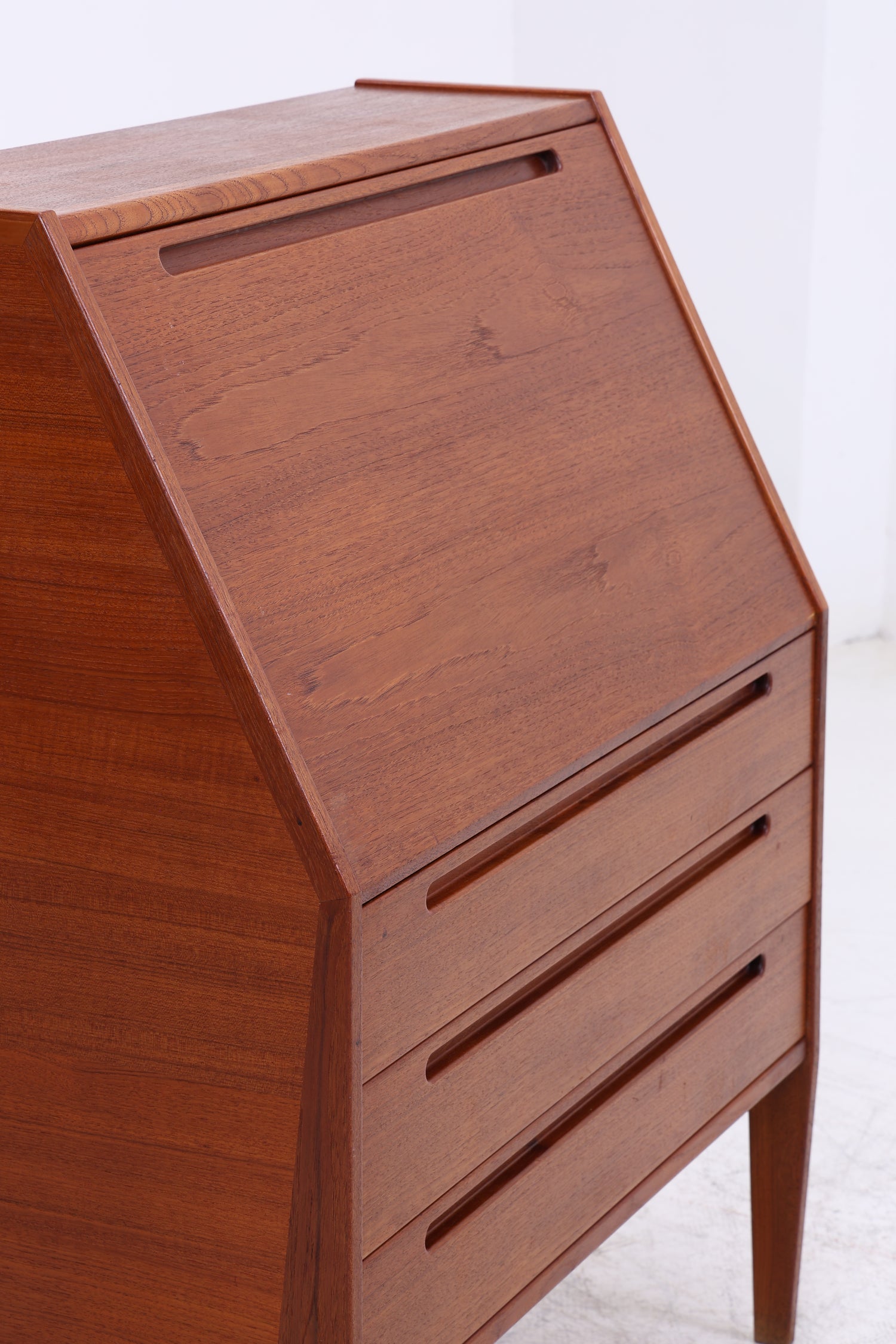 Nils Jonsson Sekretär | Teak | HJN Møbler | Danish Design