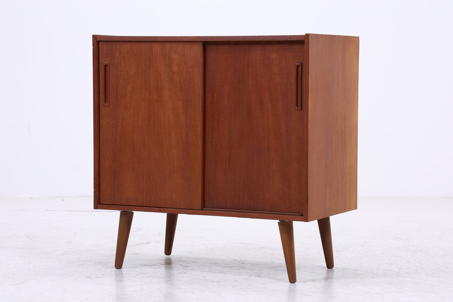 Vintage Teak Kommode | Mid Century | Schiebetüren | 60er Jahre