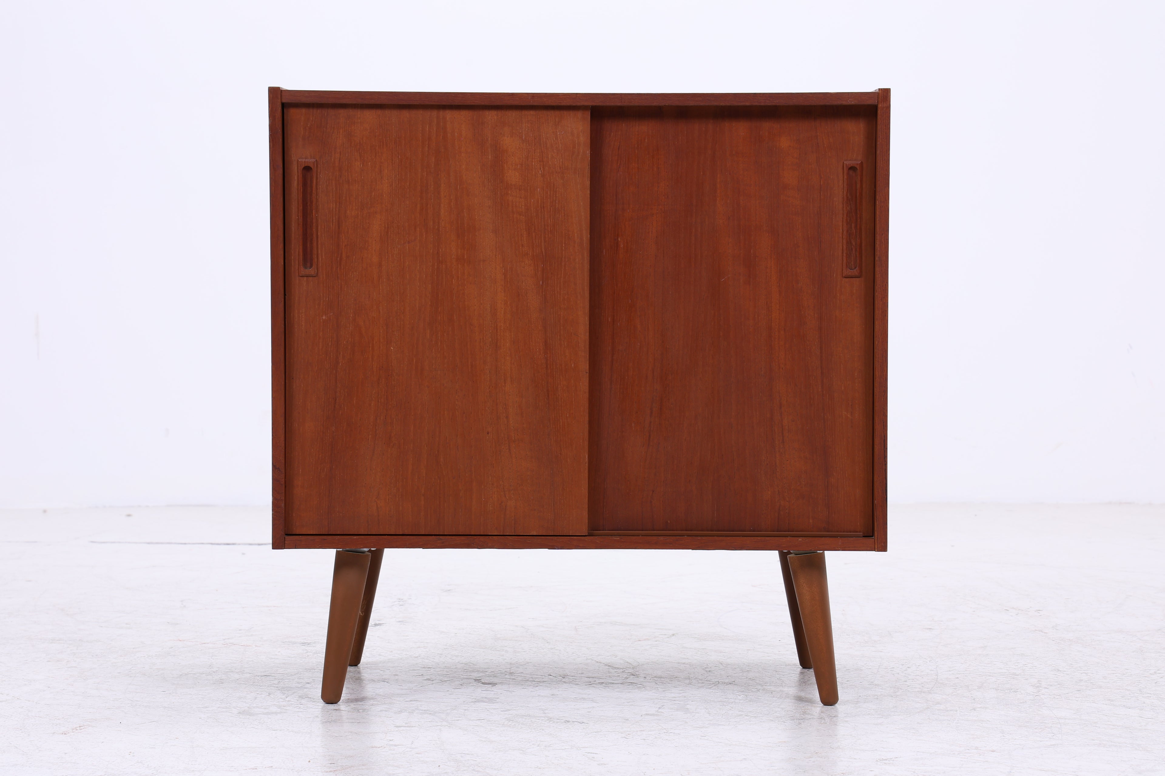 Vintage Teak Kommode | Mid Century | Schiebetüren | 60er Jahre