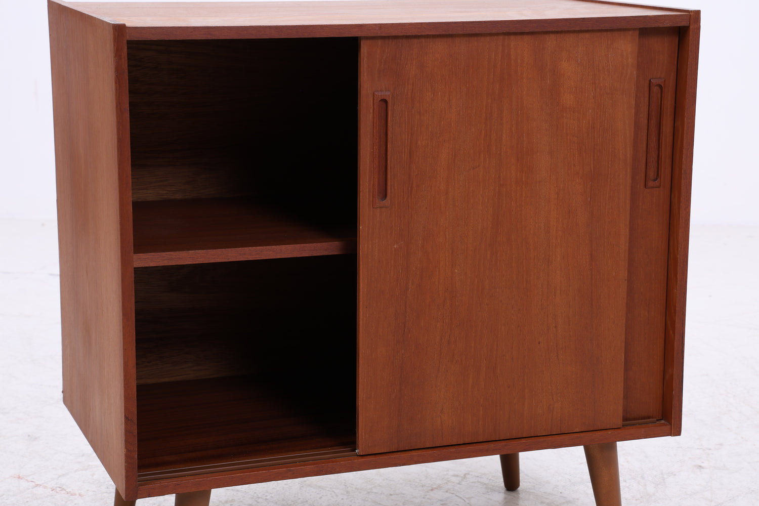 Vintage Teak Kommode | Mid Century | Schiebetüren | 60er Jahre