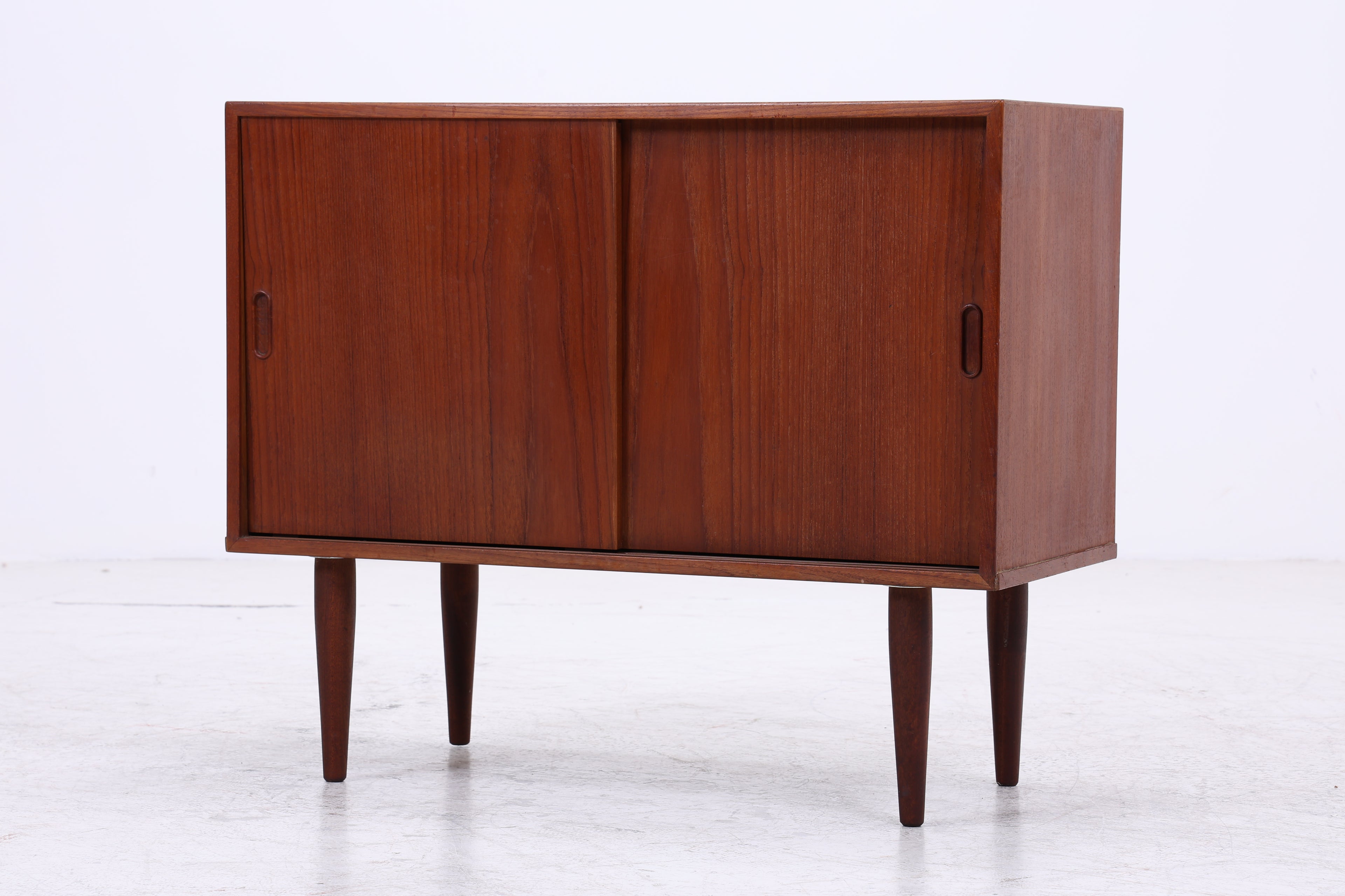 Vintage Teak Kommode | Mid Century | Schiebetüren | 60er Jahre