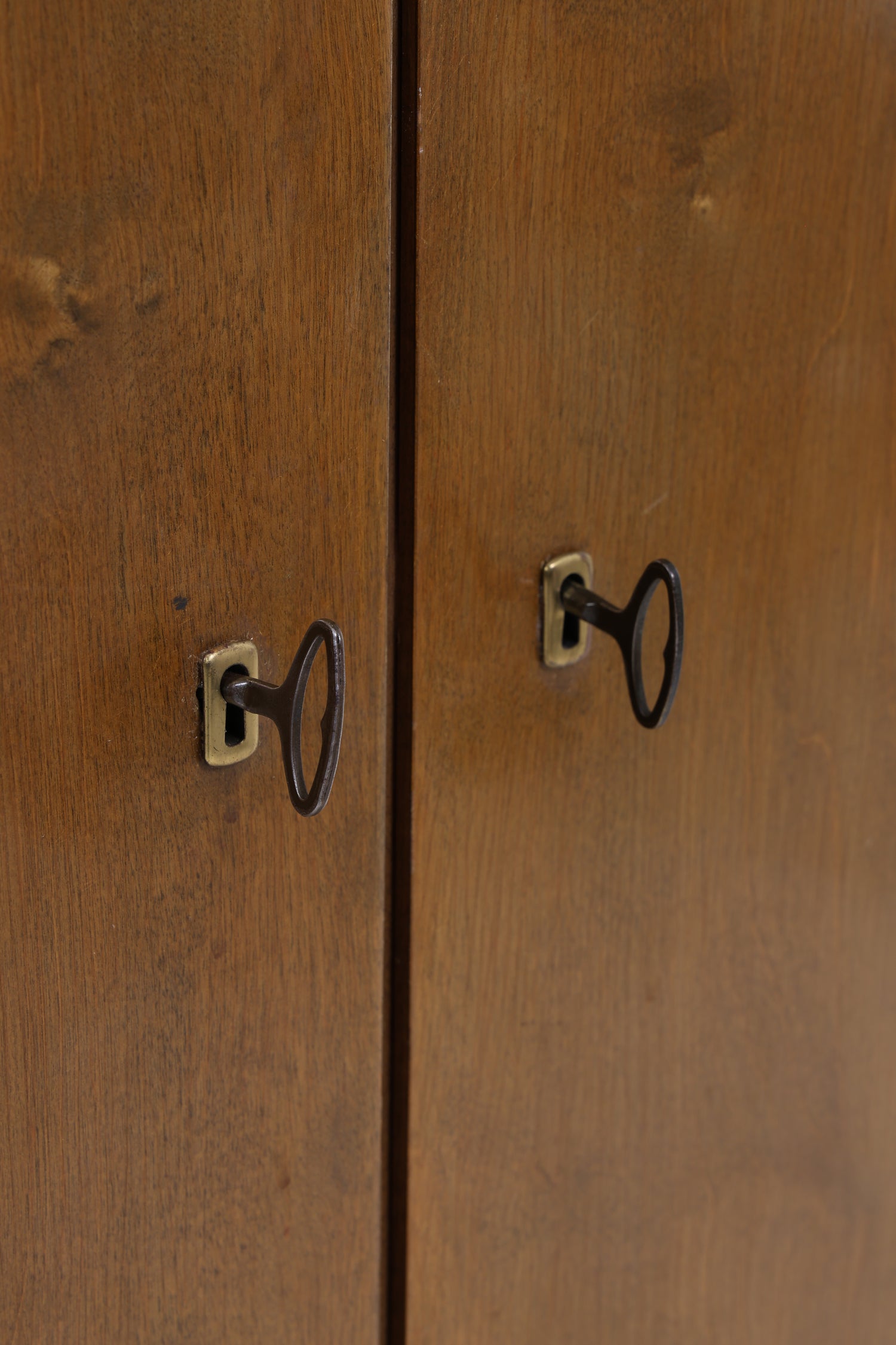 Vintage Wäscheschrank | Mid Century | 60er Jahre