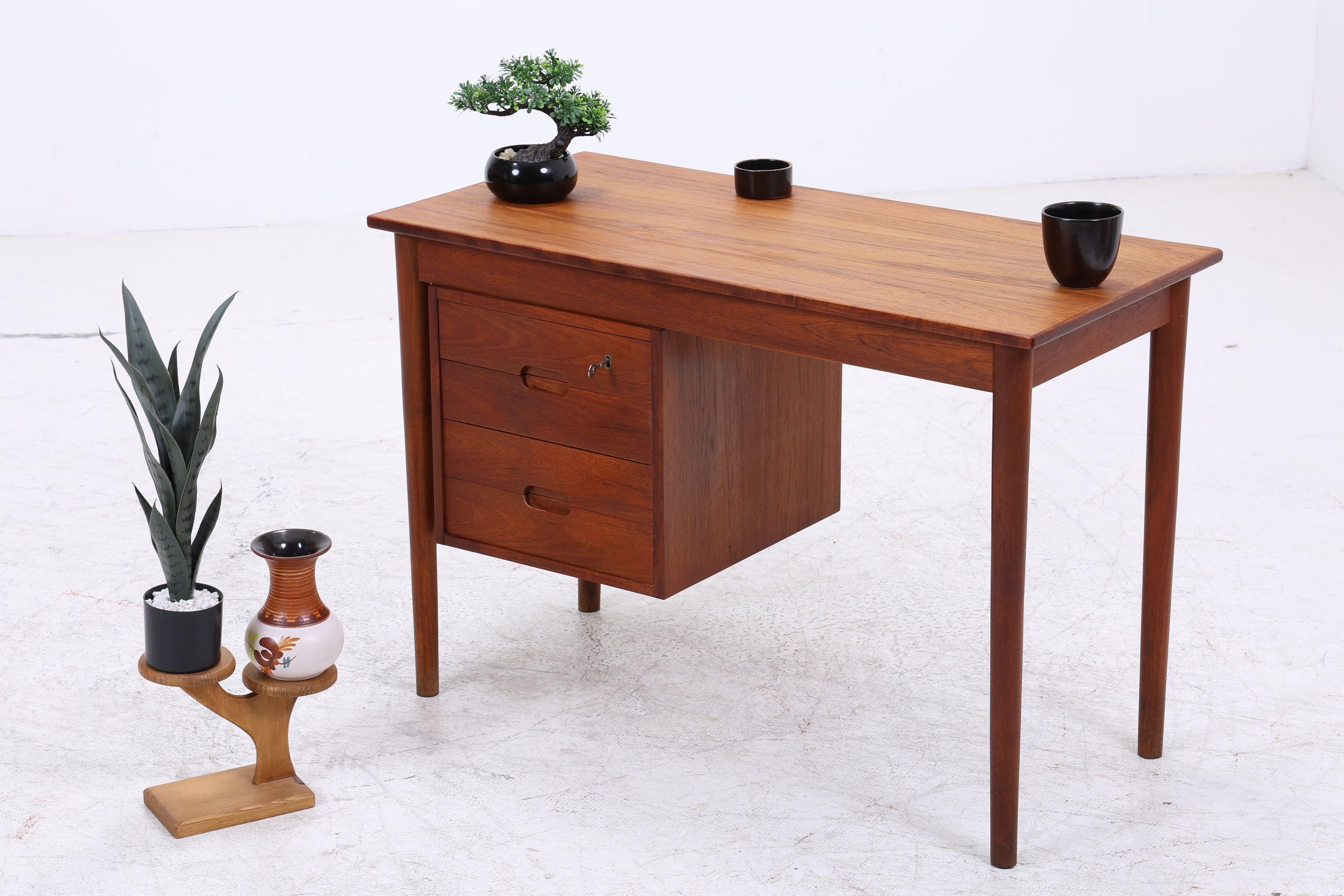 Vintage Teak Schreibtisch | Danish Design | Mid Century