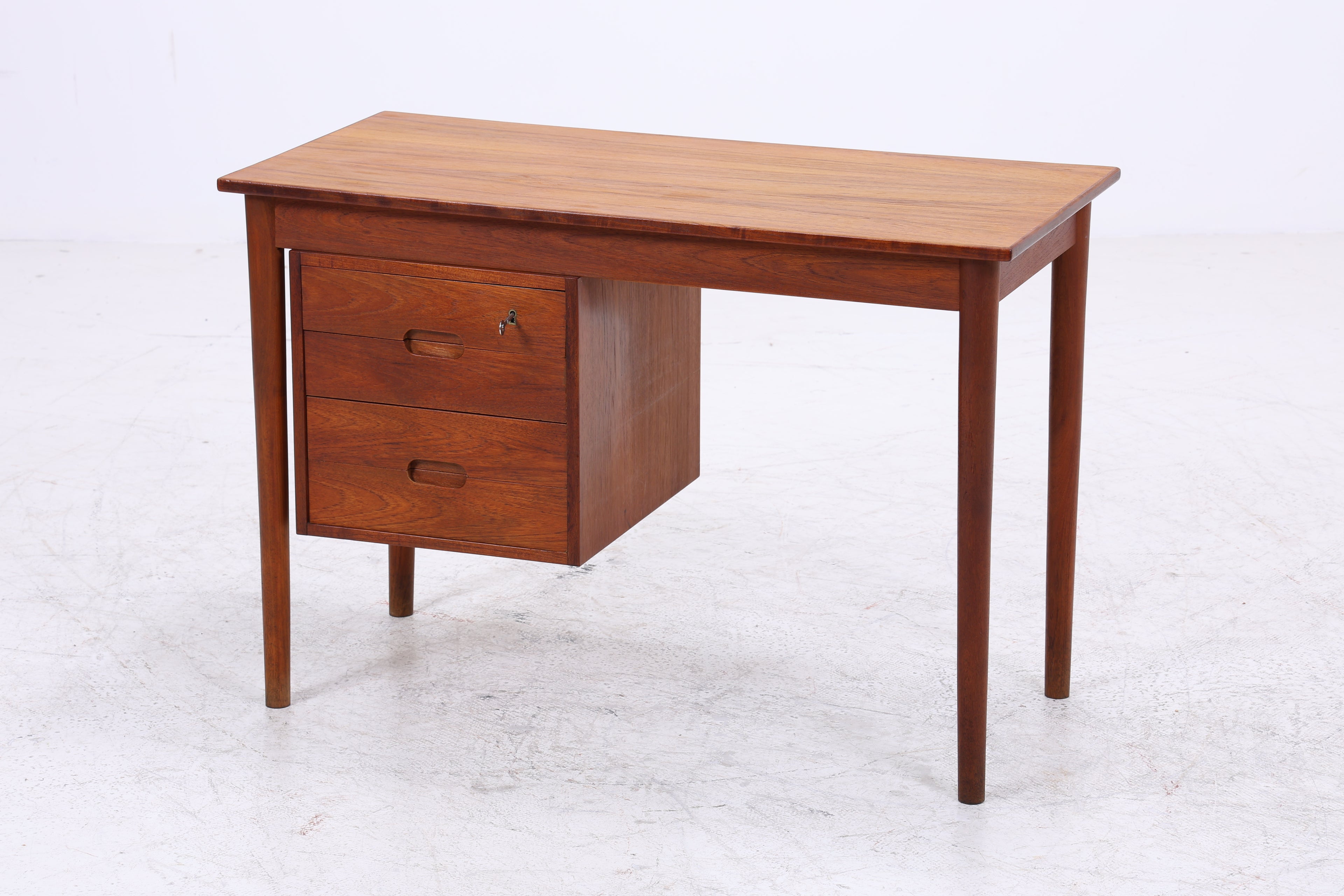Vintage Teak Schreibtisch | Danish Design | Mid Century