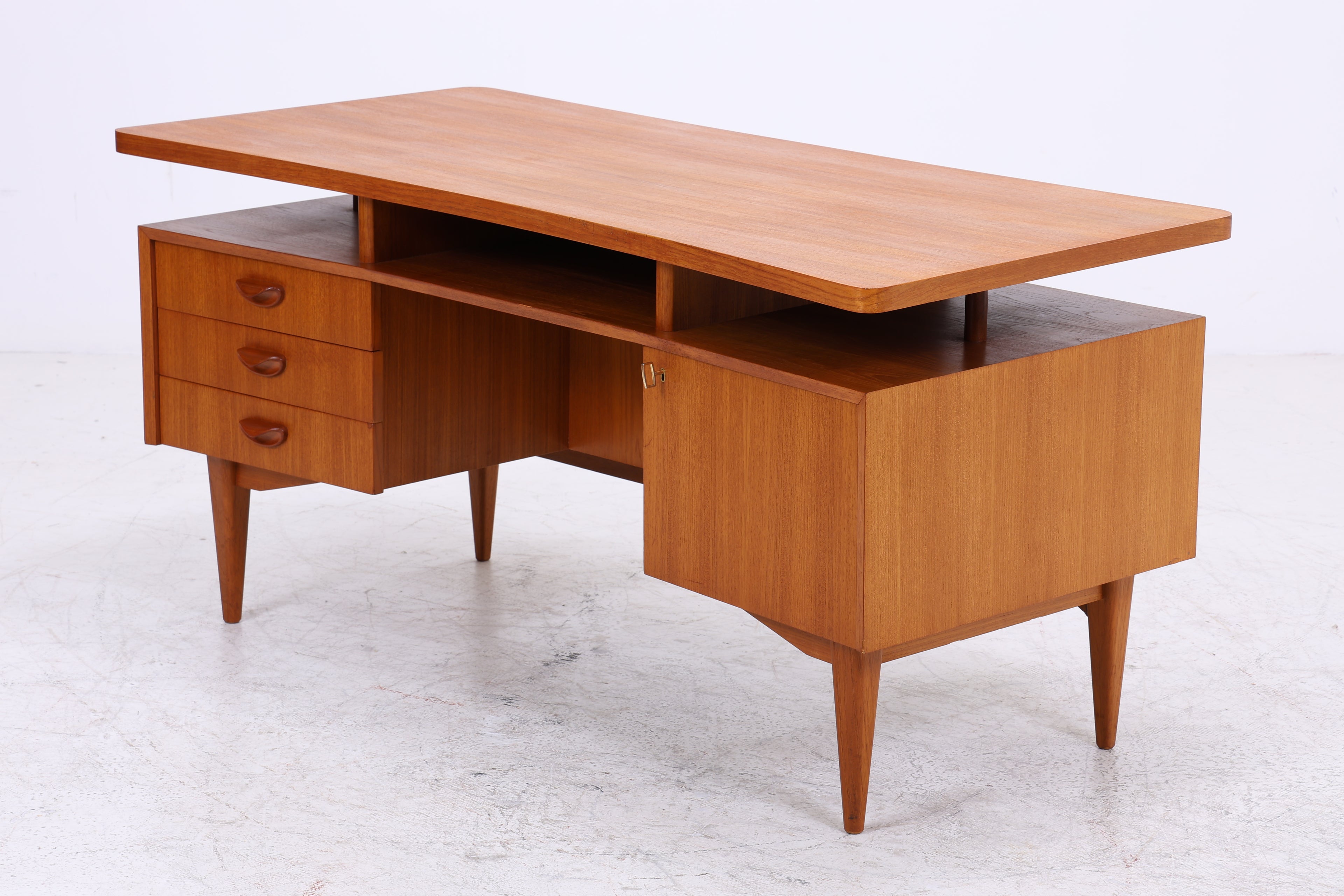 Vintage Schreibtisch | Mid Century | Danish Design Stil