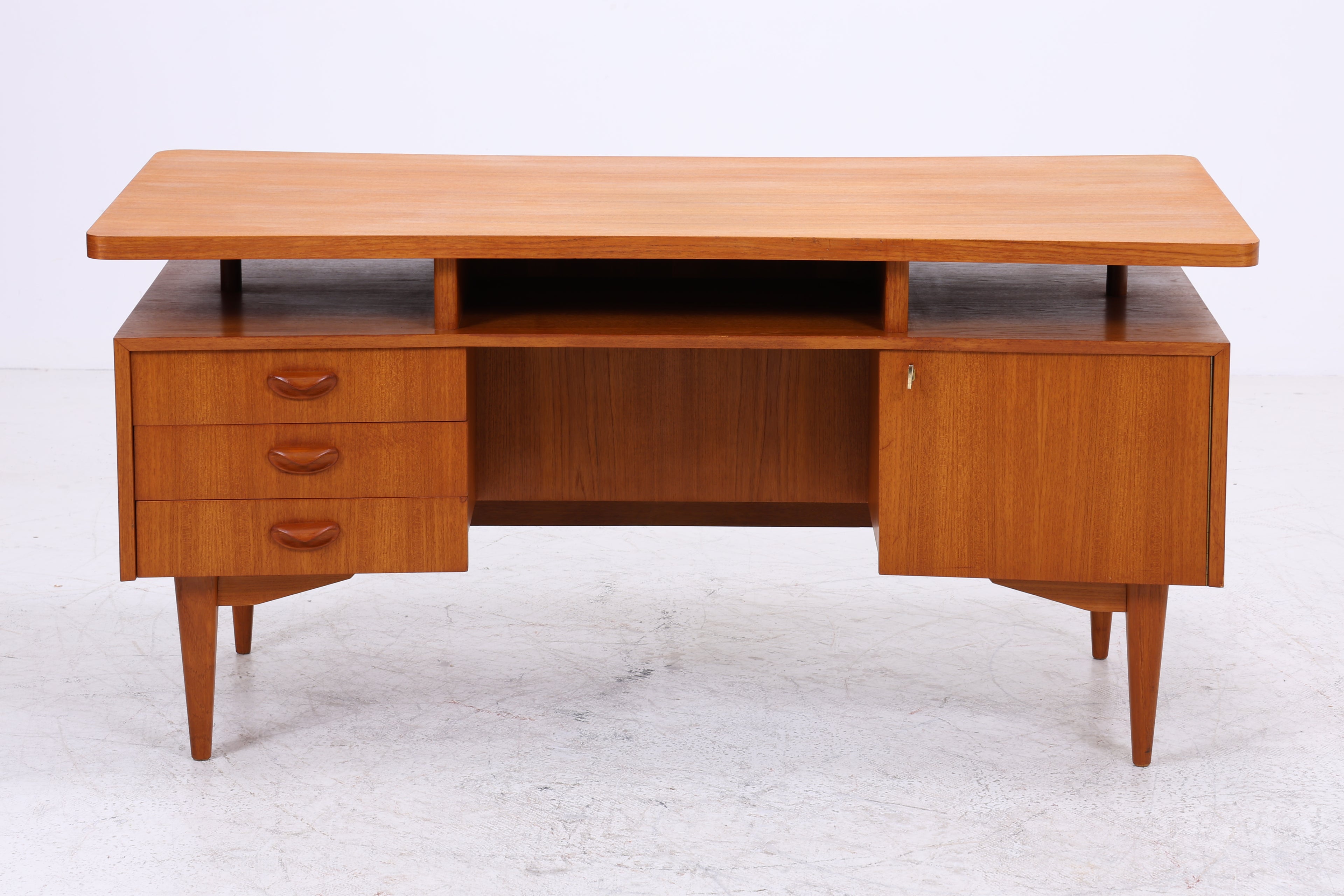Vintage Schreibtisch | Mid Century | Danish Design Stil