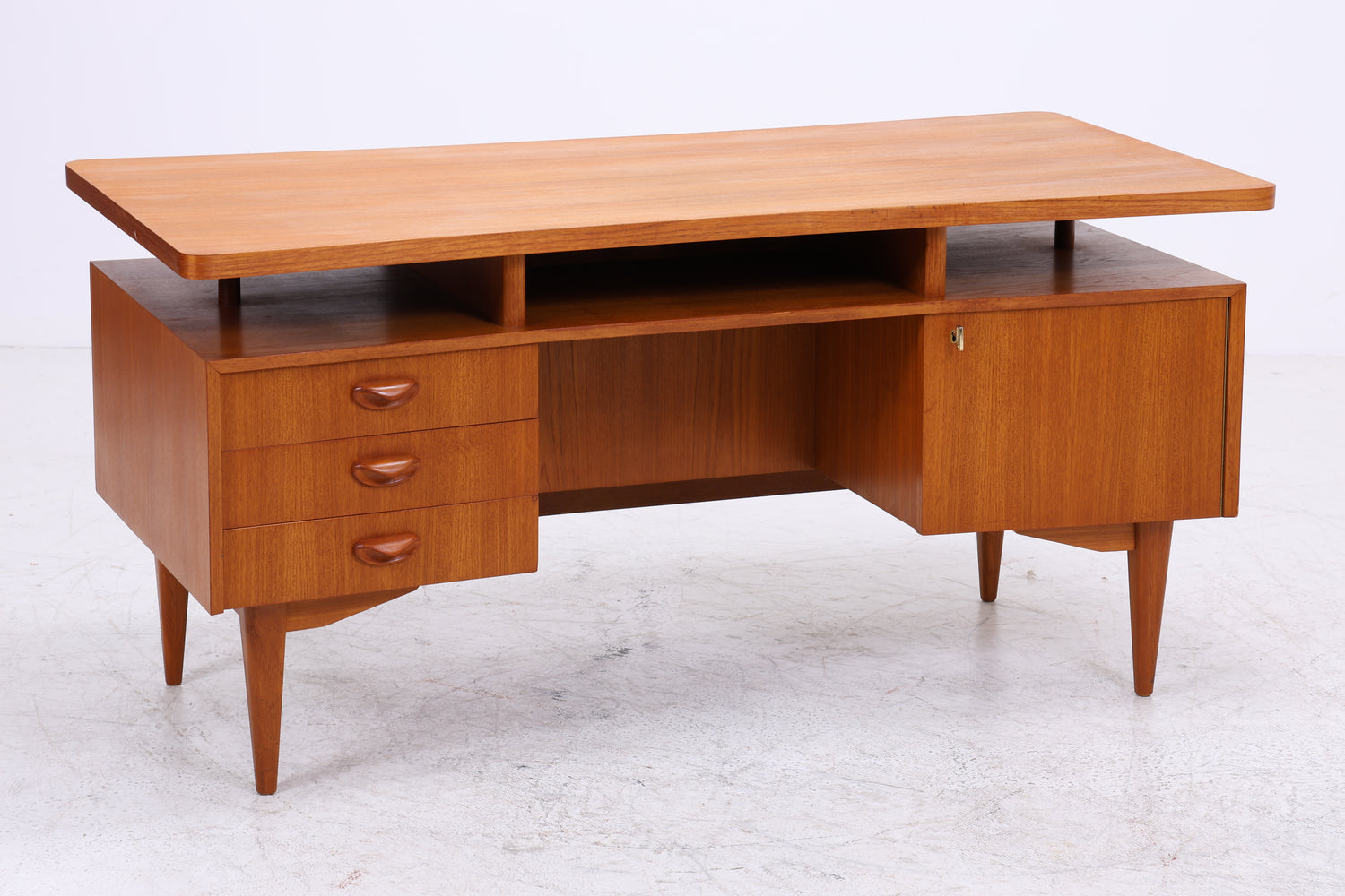 Vintage Schreibtisch | Mid Century | Danish Design Stil