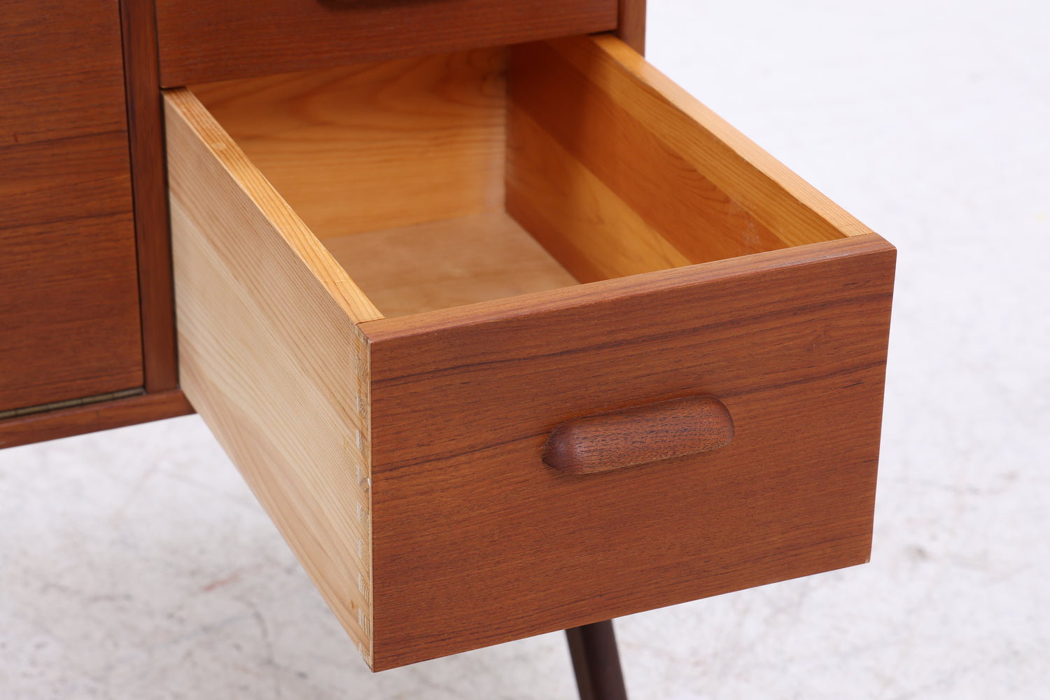 Ølholm Møbelfabrik Frisiertisch | Teak | Danish Design