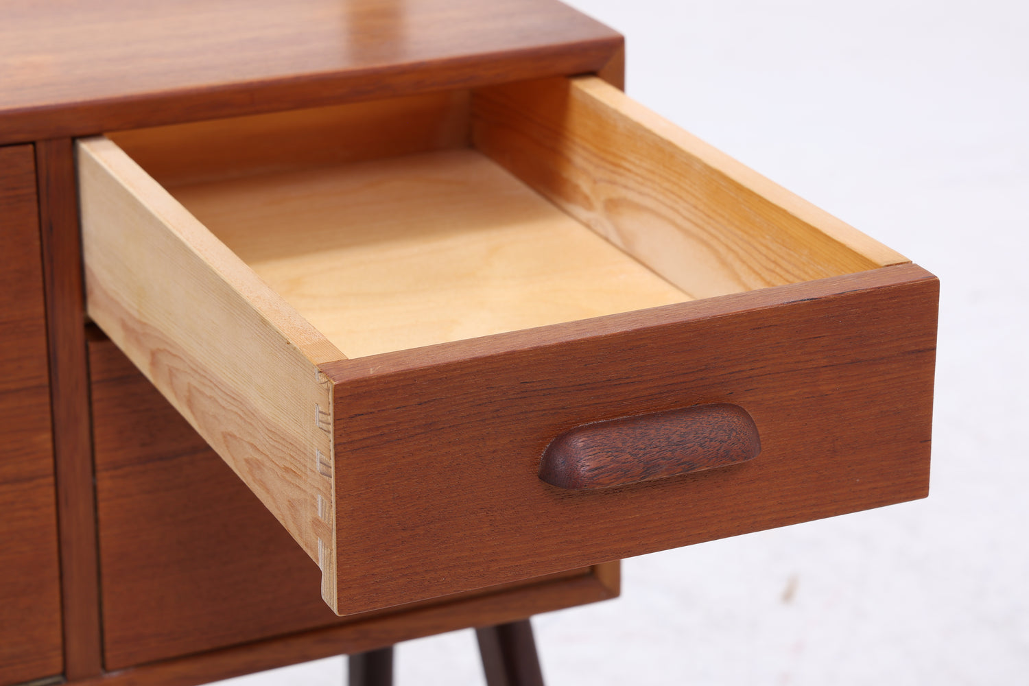 Ølholm Møbelfabrik Frisiertisch | Teak | Danish Design