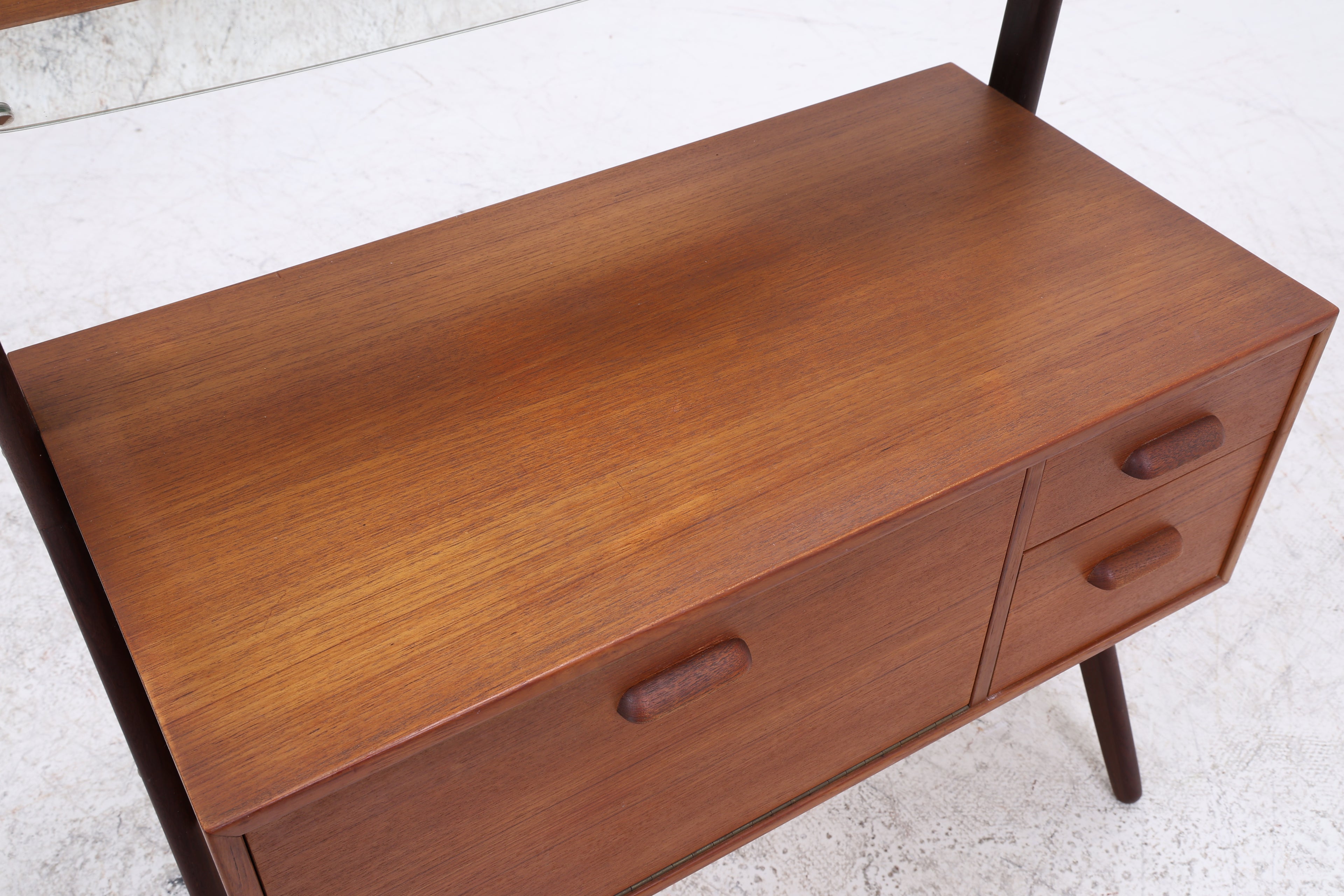 Ølholm Møbelfabrik Frisiertisch | Teak | Danish Design