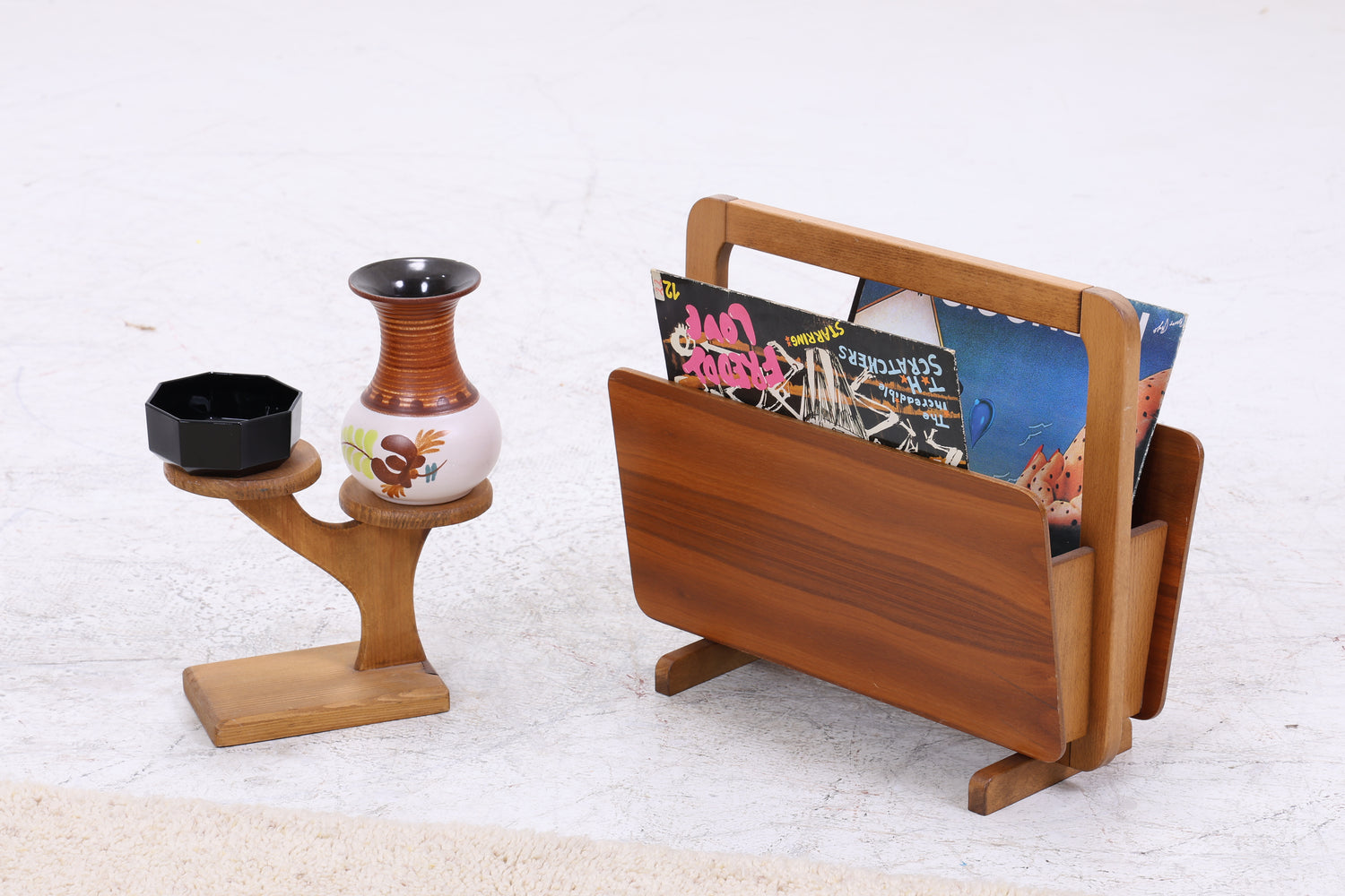 Vintage Nussbaum Zeitungsständer | Mid Century | 60er Jahre