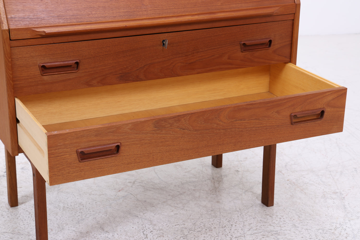 Arne Wahl Iversen Sekretär Modell 68 | Vintage Teak | Danish Design