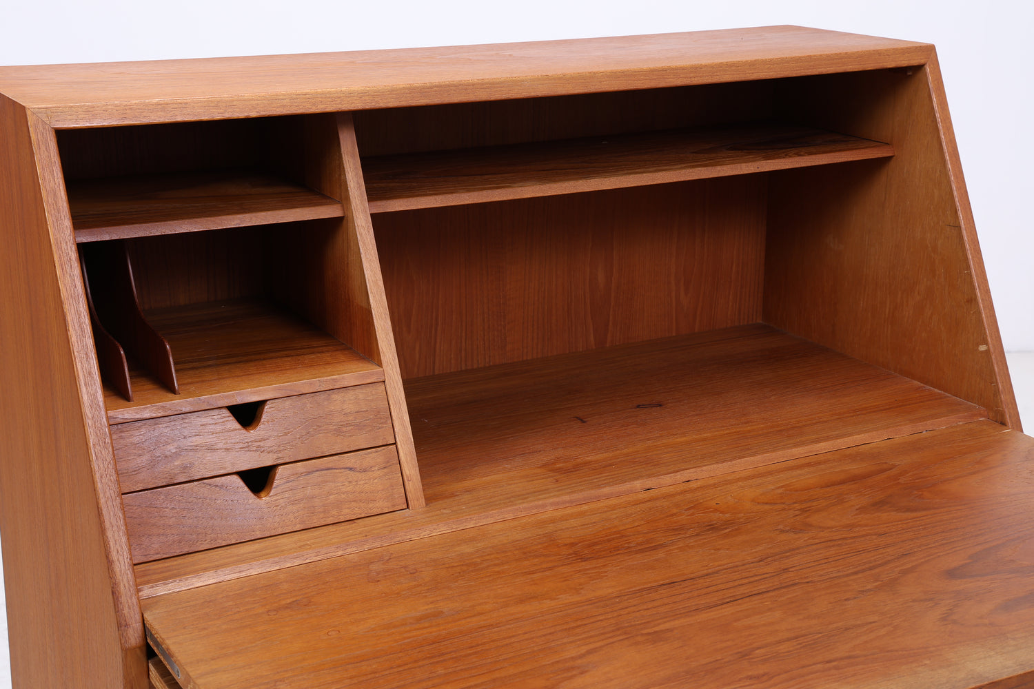Arne Wahl Iversen Sekretär Modell 68 | Vintage Teak | Danish Design