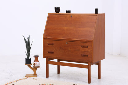 Arne Wahl Iversen Sekretär Modell 68 | Vintage Teak | Danish Design