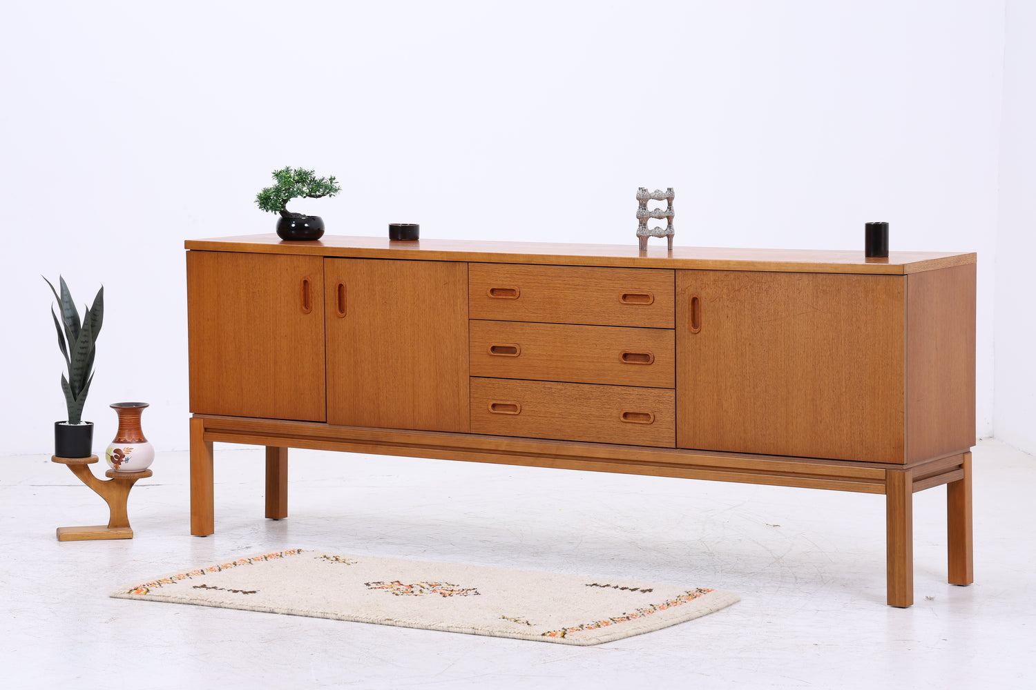 Palette Sideboard | Vintage Teak | Mid Century | 1960er