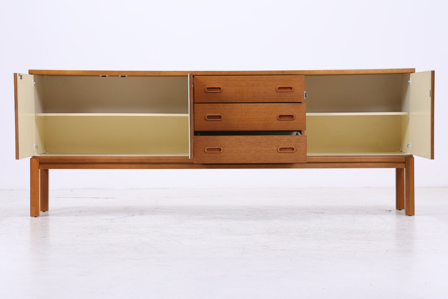 Palette Sideboard | Vintage Teak | Mid Century | 1960er