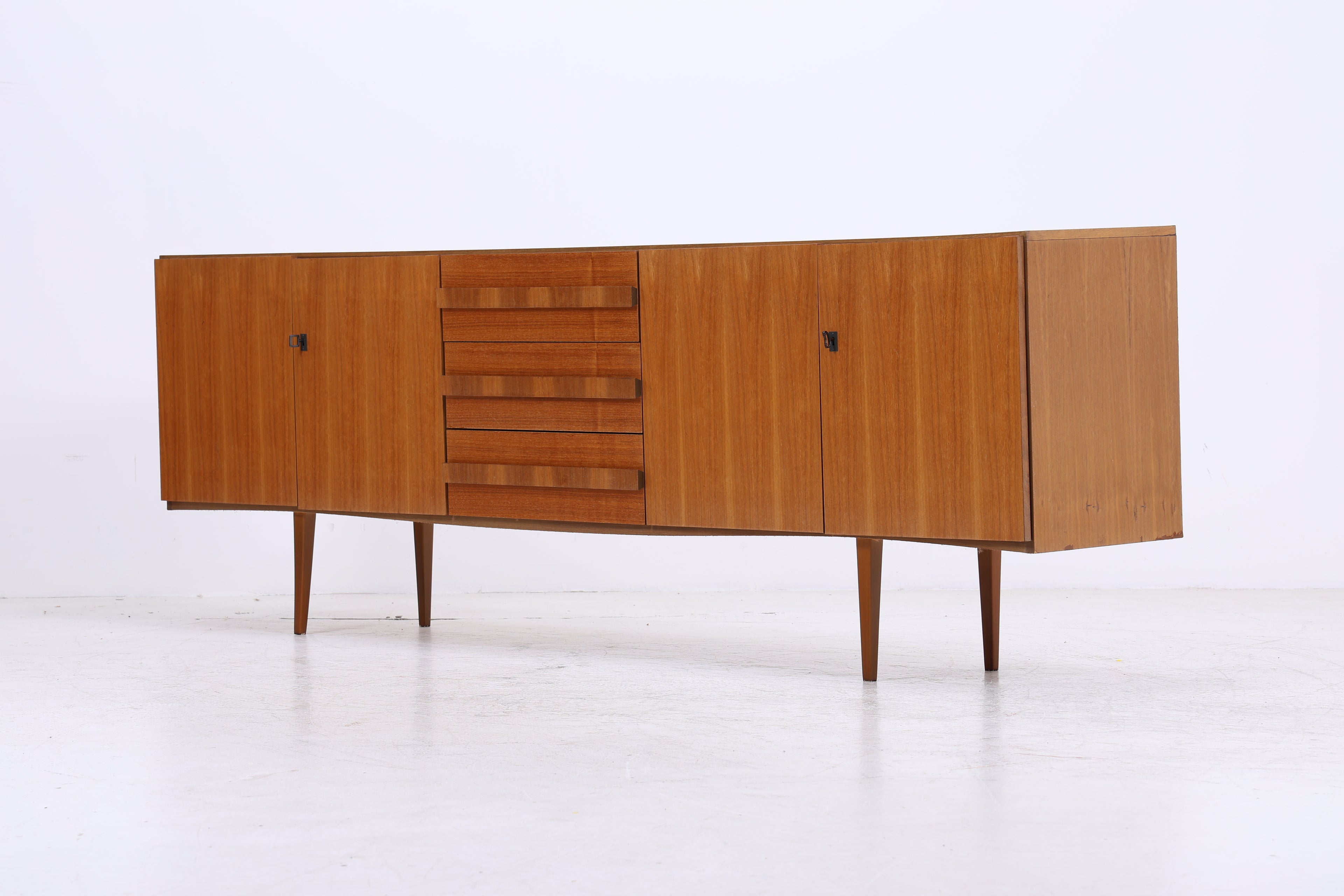 Vintage Nussbaum Sideboard | Mid Century Anrichte | 1960er Jahre