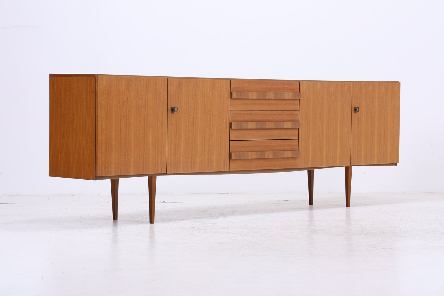 Vintage Nussbaum Sideboard | Mid Century Anrichte | 1960er Jahre